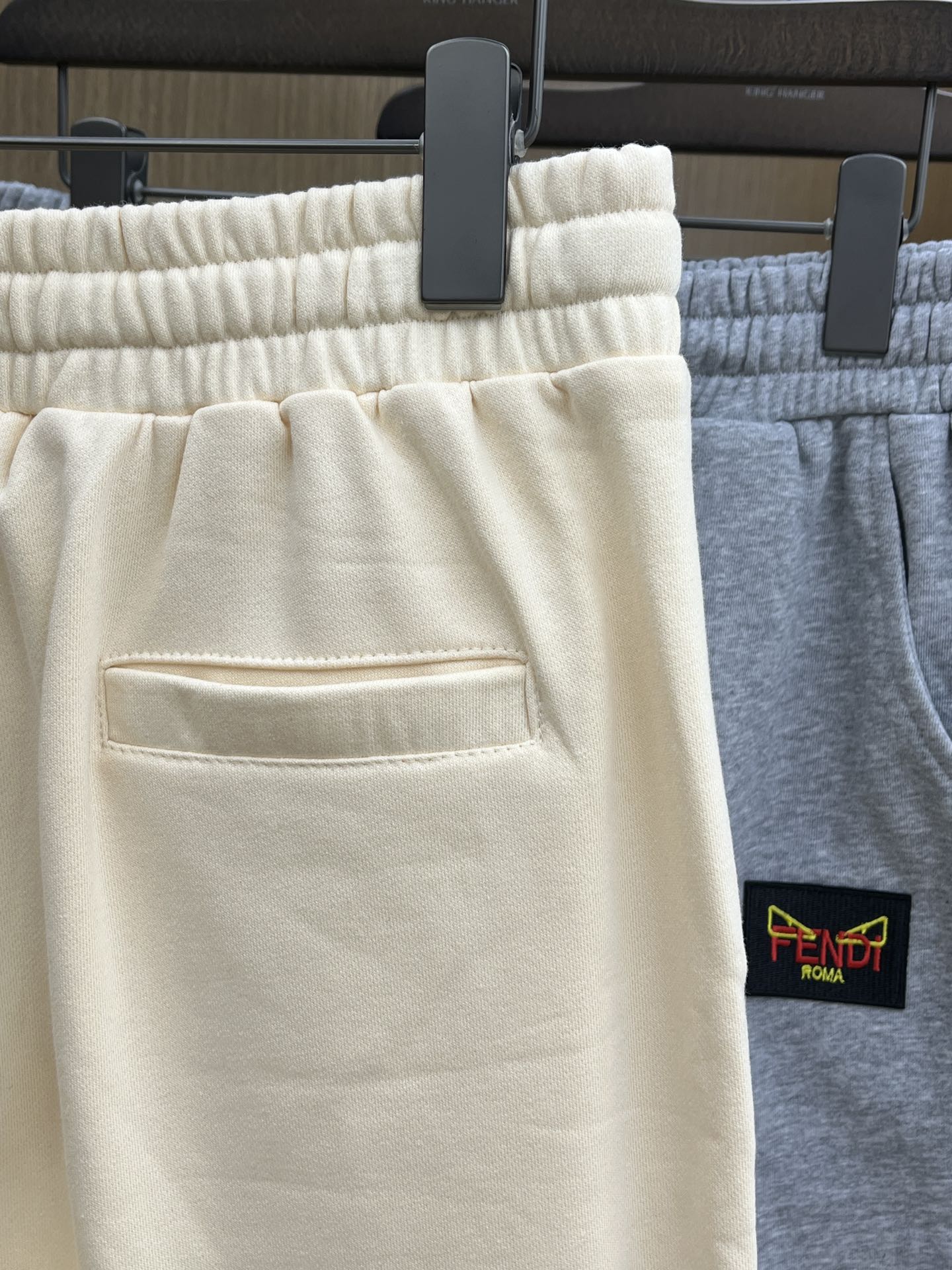 新品 FD 🔥🔥新款休闲短裤～定制卫衣毛圈棉面料，柔软舒适亲肤感极佳，吸汗透气！品牌标志性刺绣LOGO，