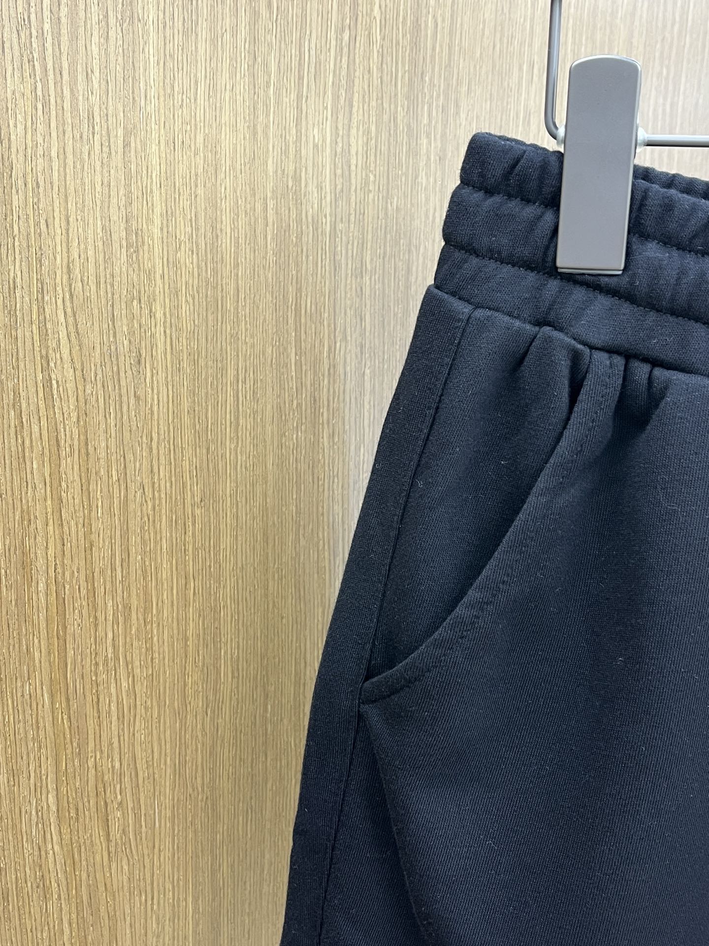 新品 Mon 🔥🔥新款休闲短裤～定制卫衣毛圈棉面料，柔软舒适亲肤感极佳，吸汗透气！品牌标志性刺绣LOGO