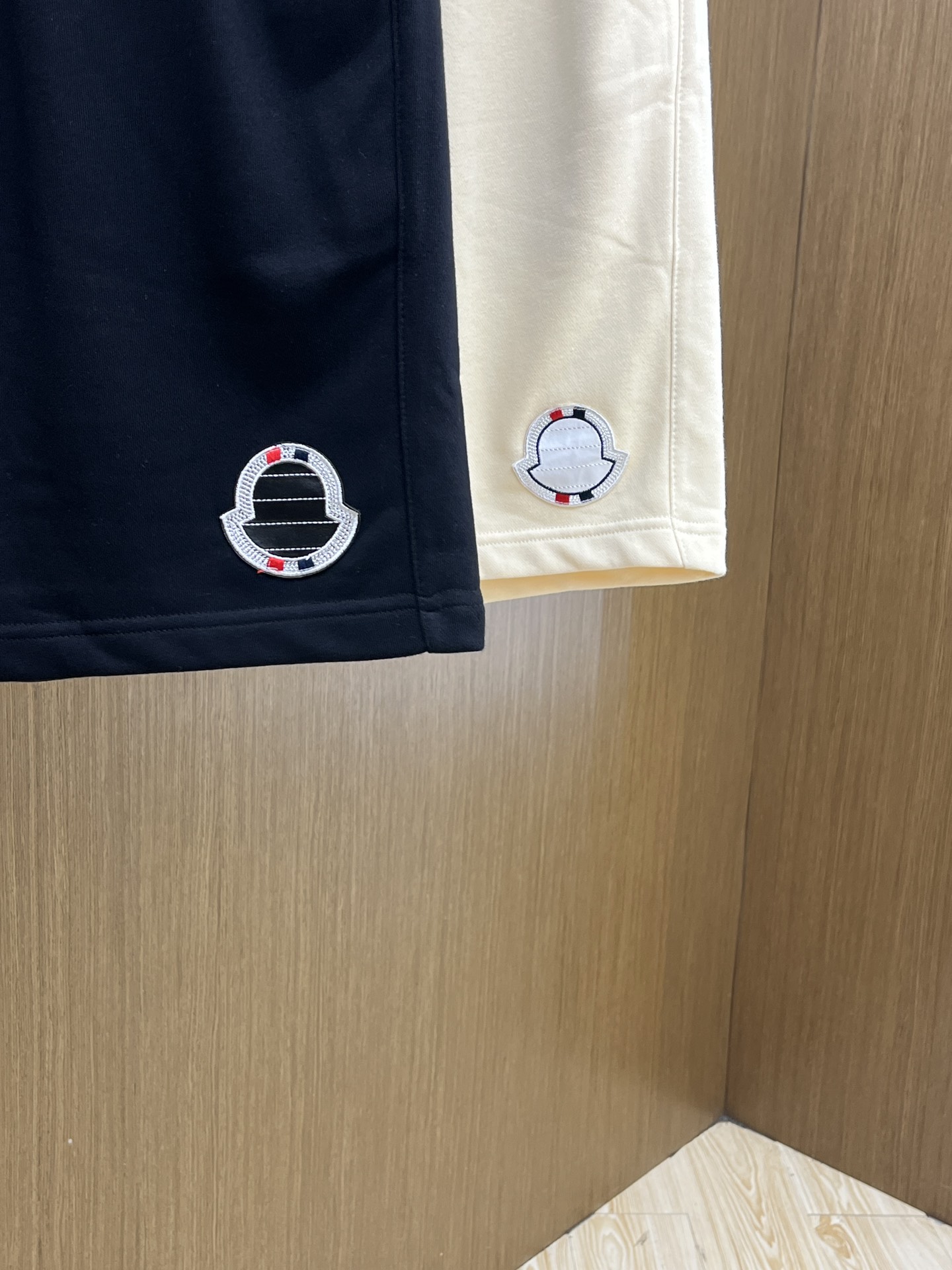 新品 Mon 🔥🔥新款休闲短裤～定制卫衣毛圈棉面料，柔软舒适亲肤感极佳，吸汗透气！品牌标志性刺绣LOGO