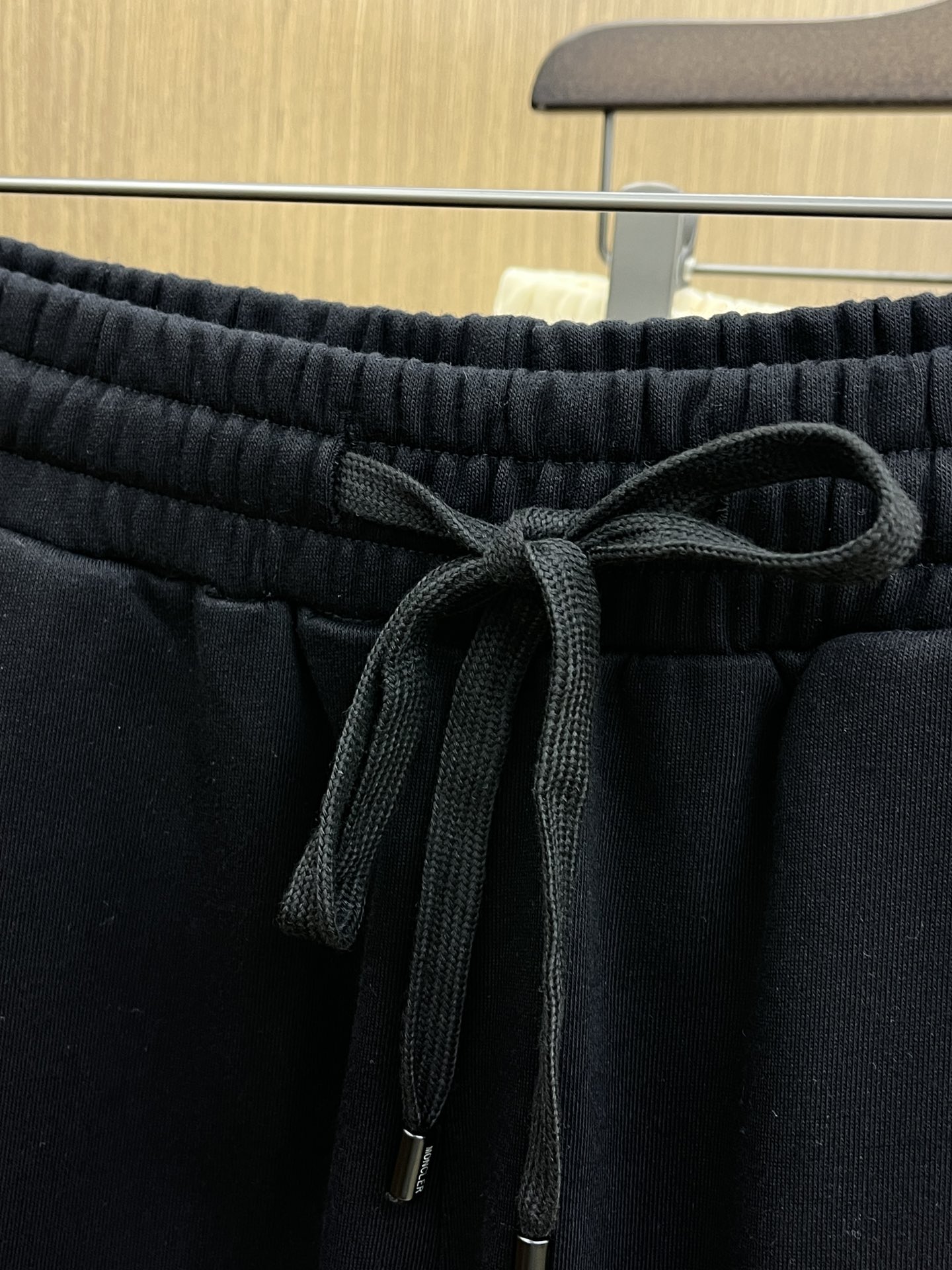 新品 Mon 🔥🔥新款休闲短裤～定制卫衣毛圈棉面料，柔软舒适亲肤感极佳，吸汗透气！品牌标志性刺绣LOGO