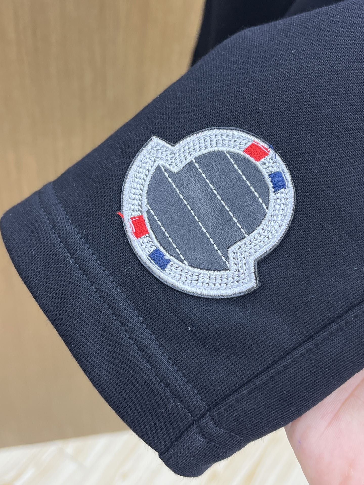 新品 Mon 🔥🔥新款休闲短裤～定制卫衣毛圈棉面料，柔软舒适亲肤感极佳，吸汗透气！品牌标志性刺绣LOGO