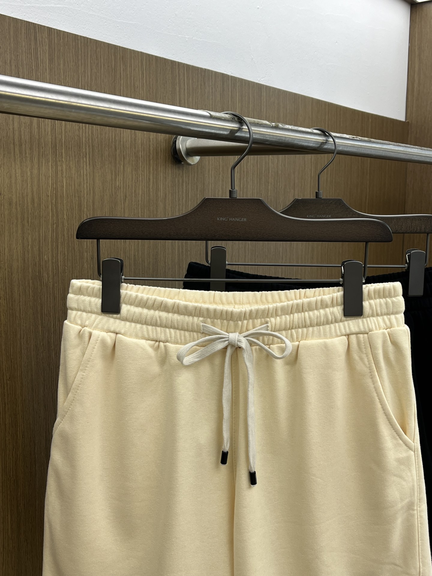 新品 Mon 🔥🔥新款休闲短裤～定制卫衣毛圈棉面料，柔软舒适亲肤感极佳，吸汗透气！品牌标志性刺绣LOGO