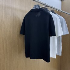 新品 Mon 🔥🔥春夏新品针织翻领Polo衫,进口纱线针织面料,手感柔软。胸前图案采用立体刺绣工艺,正面 新品 Mon 🔥🔥春夏新品针织翻领Polo衫,进口纱线针织面料,手感柔软。胸前图案采用立体刺绣工艺,正面