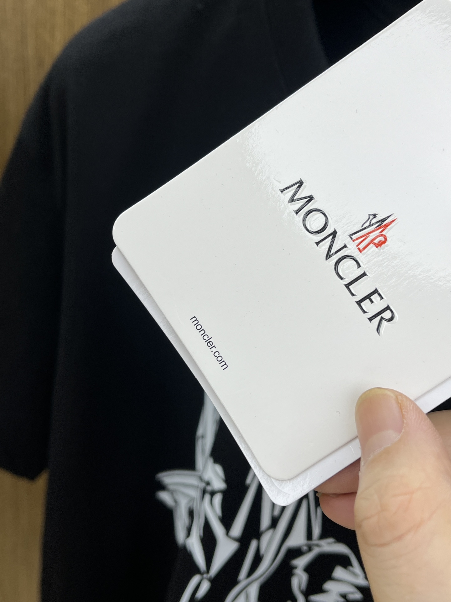 新品 Mon 🔥🔥春夏新款男女同款👫短袖圆领T恤，极具个性高级风，标志logo印花工艺设计！定制纯棉面料