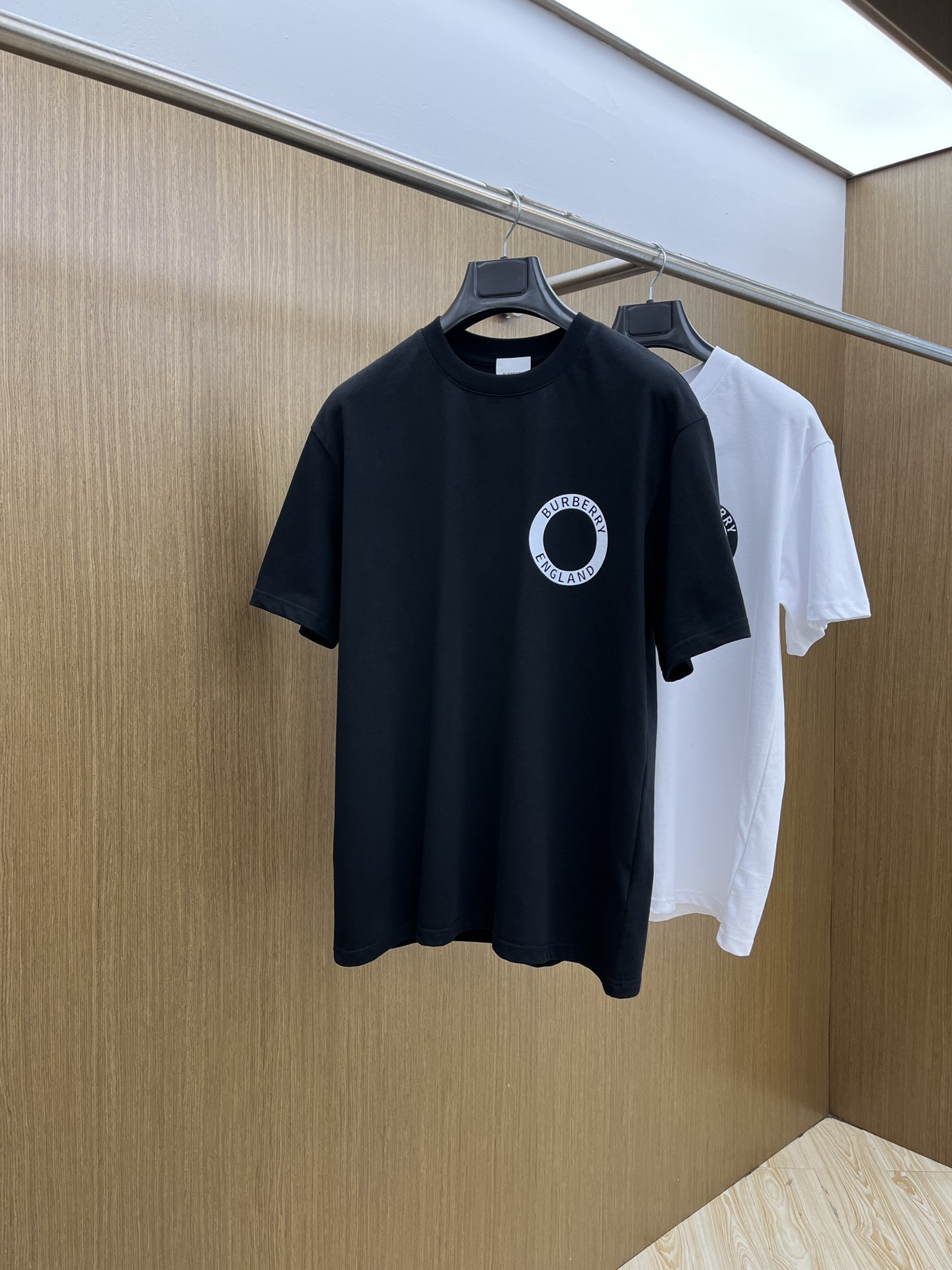 新品 BBR 🔥🔥春夏新款男女同款👫短袖圆领T恤，极具个性高级风，标志logo印花工艺设计！定制纯棉面料