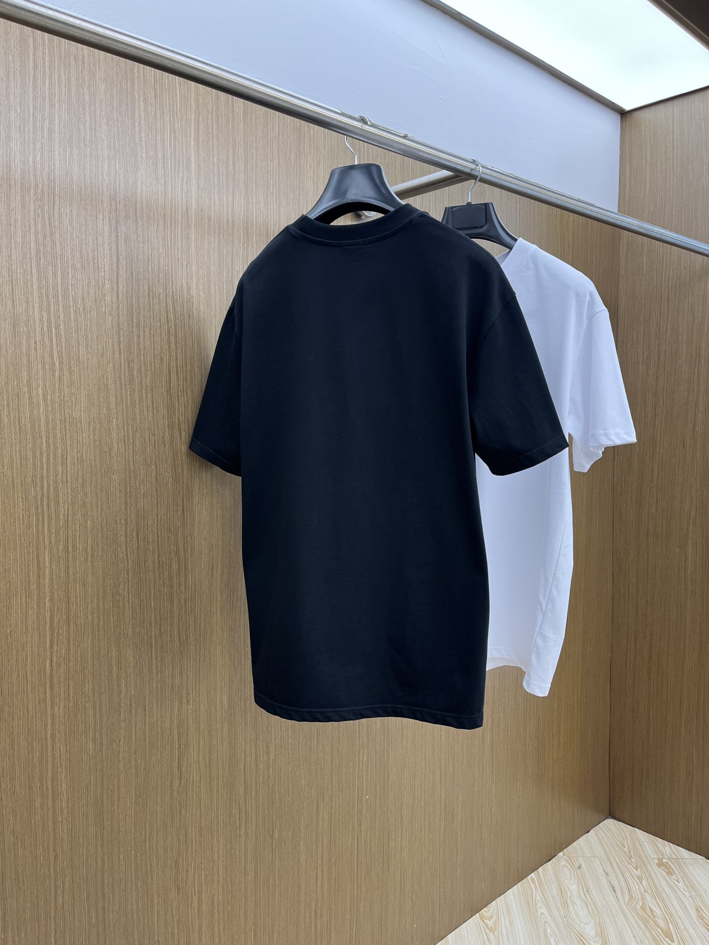 新品 BBR 🔥🔥春夏新款男女同款👫短袖圆领T恤，极具个性高级风，标志logo印花工艺设计！定制纯棉面料