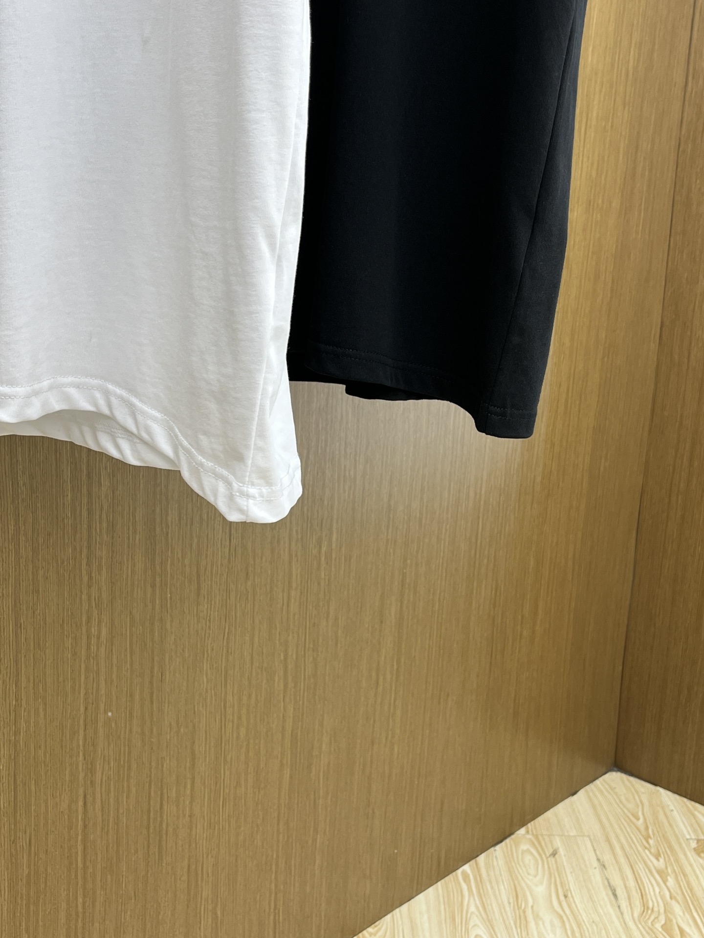 新品 BBR 🔥🔥春夏新款男女同款👫短袖圆领T恤，极具个性高级风，标志logo印花工艺设计！定制纯棉面料