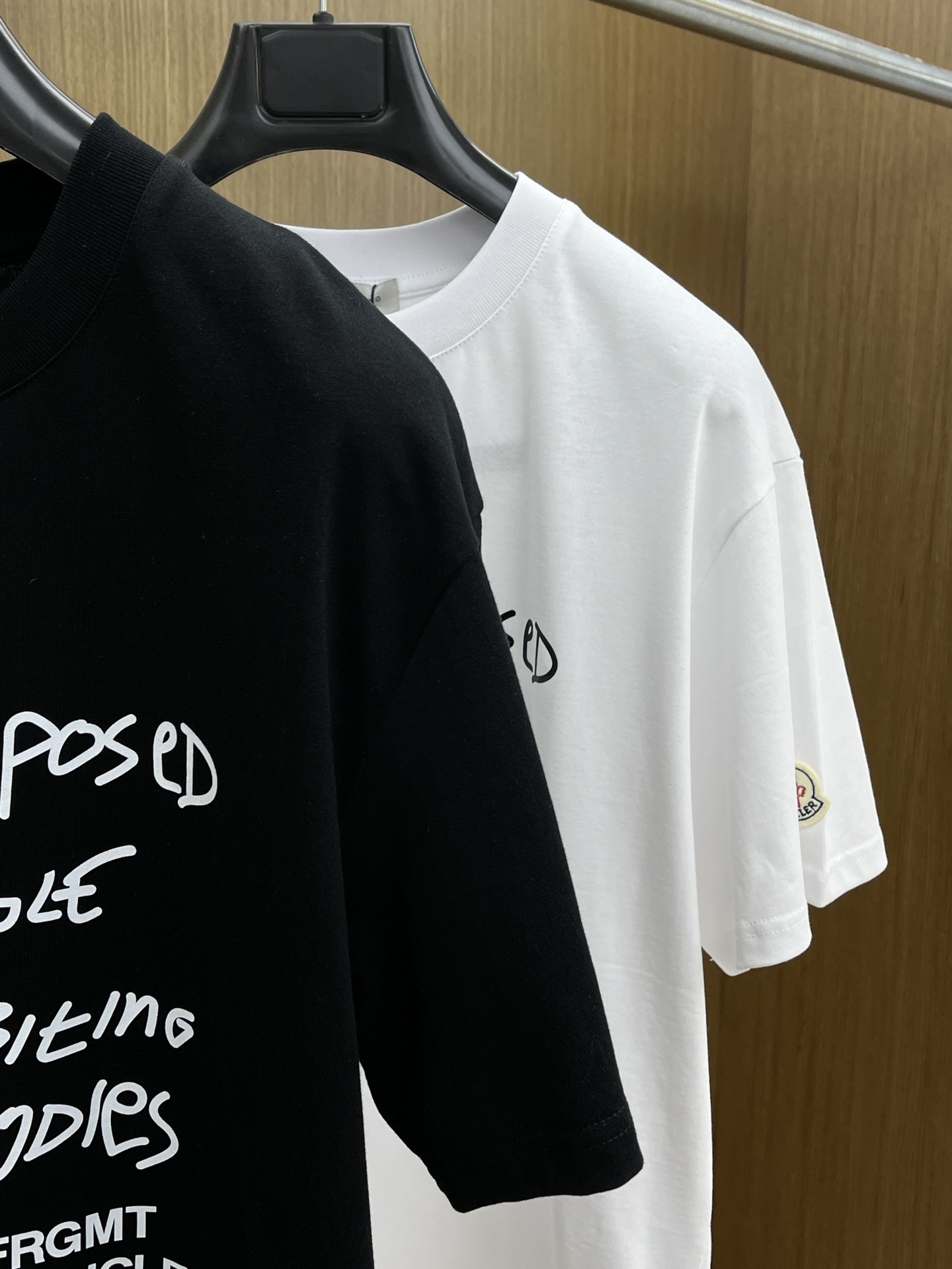 新品 Mon 🔥🔥春夏新款男女同款👫短袖圆领T恤，极具个性高级风，标志logo印花工艺设计！定制纯棉面料