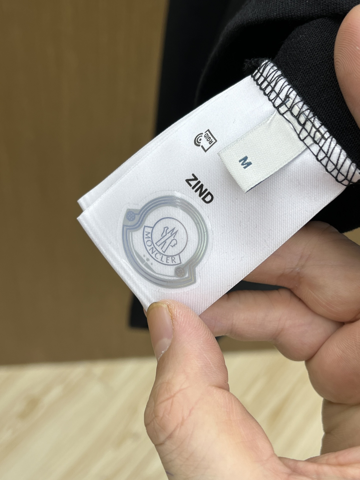 新品 Mon 🔥🔥春夏新款男女同款👫短袖圆领T恤，极具个性高级风，标志logo印花工艺设计！定制纯棉面料