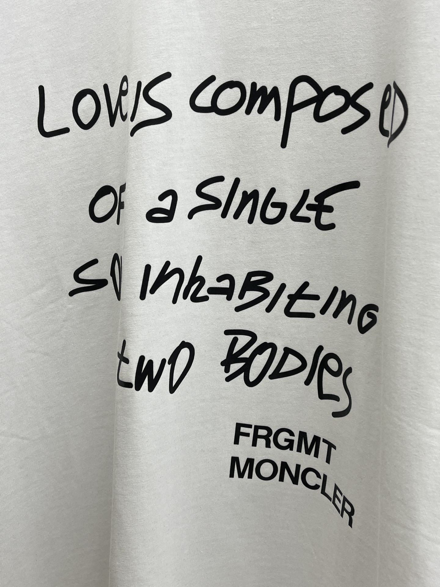 新品 Mon 🔥🔥春夏新款男女同款👫短袖圆领T恤，极具个性高级风，标志logo印花工艺设计！定制纯棉面料