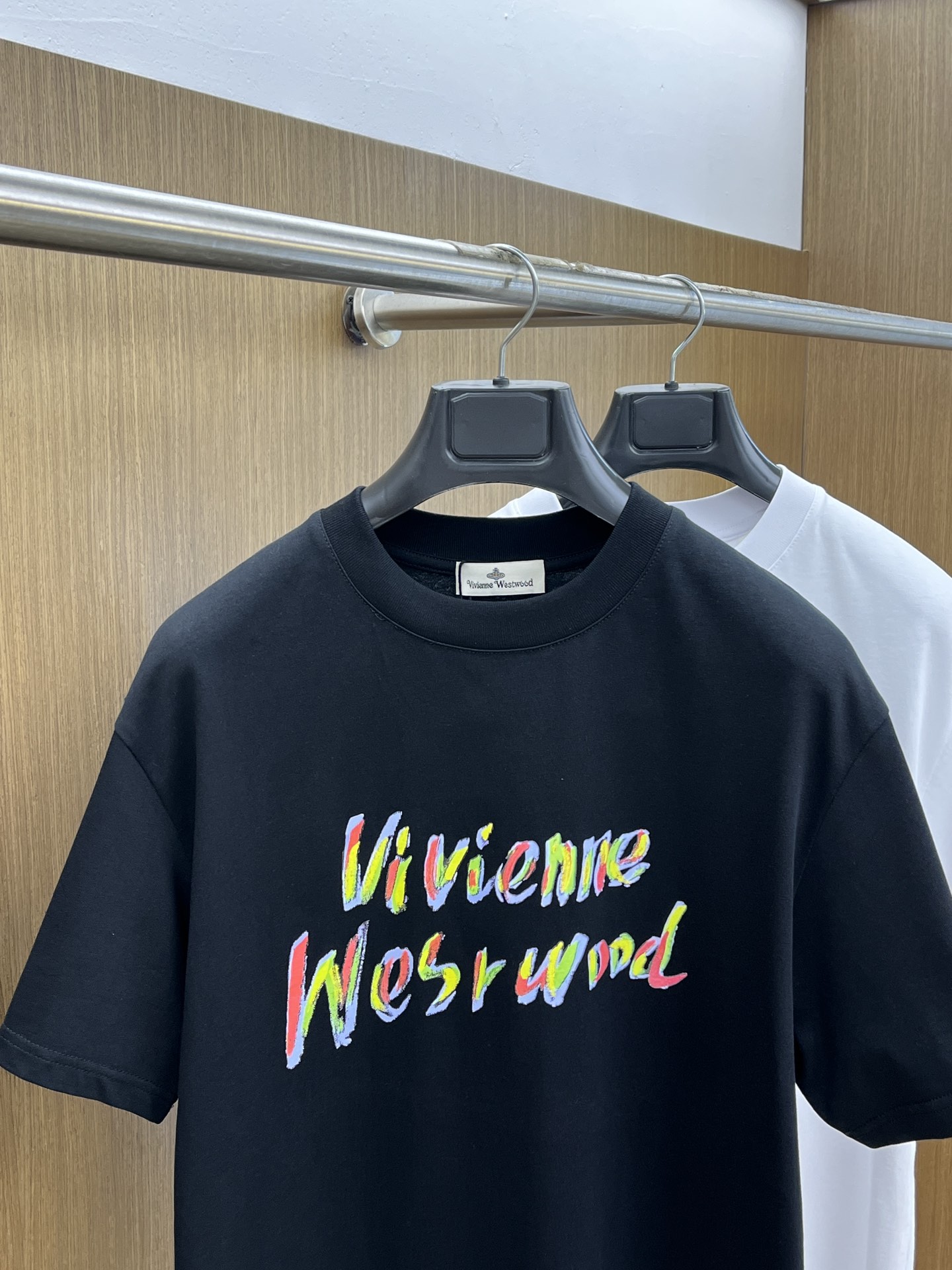 新品 VW  🔥春夏新款男女同款👫短袖圆领T恤，极具个性高级风，标志logo印花工艺设计！定制纯棉面料！