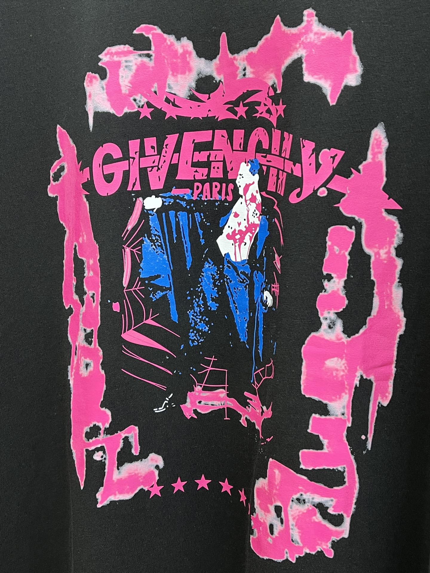 新品 Gvc 🔥春夏新款男女同款👫短袖圆领T恤，极具个性高级风，标志logo印花工艺设计！定制纯棉面料！