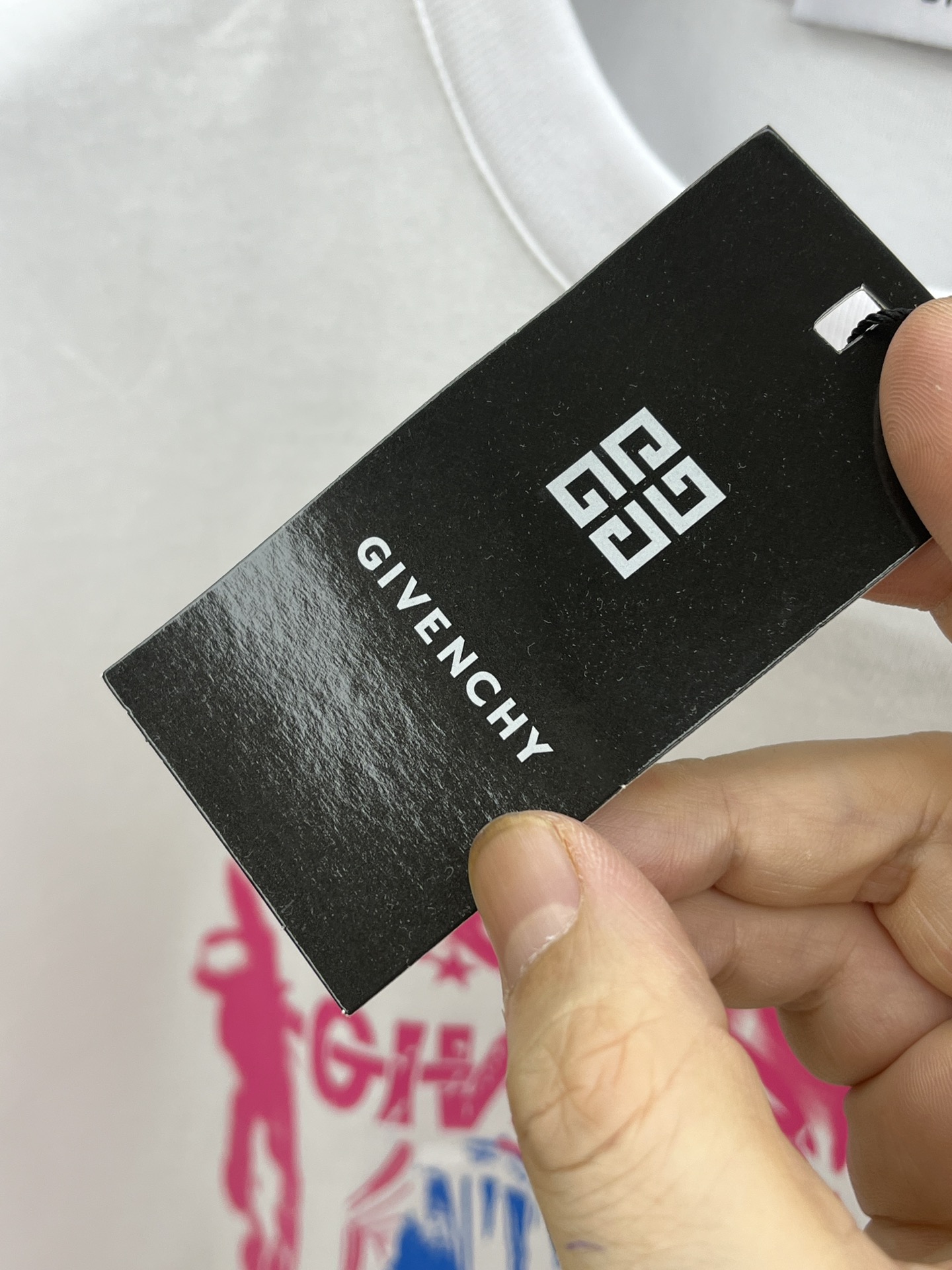 新品 Gvc  🔥春夏新款男女同款👫短袖圆领T恤，极具个性高级风，标志logo印花工艺设计！定制纯棉面料