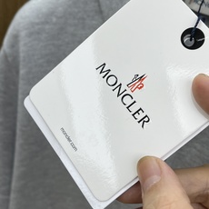 新品 Mon 🔥🔥春夏新品针织翻领Polo衫,进口纱线针织面料,手感柔软。胸前图案采用立体刺绣工艺,正面 新品 Mon 🔥🔥春夏新品针织翻领Polo衫,进口纱线针织面料,手感柔软。胸前图案采用立体刺绣工艺,正面
