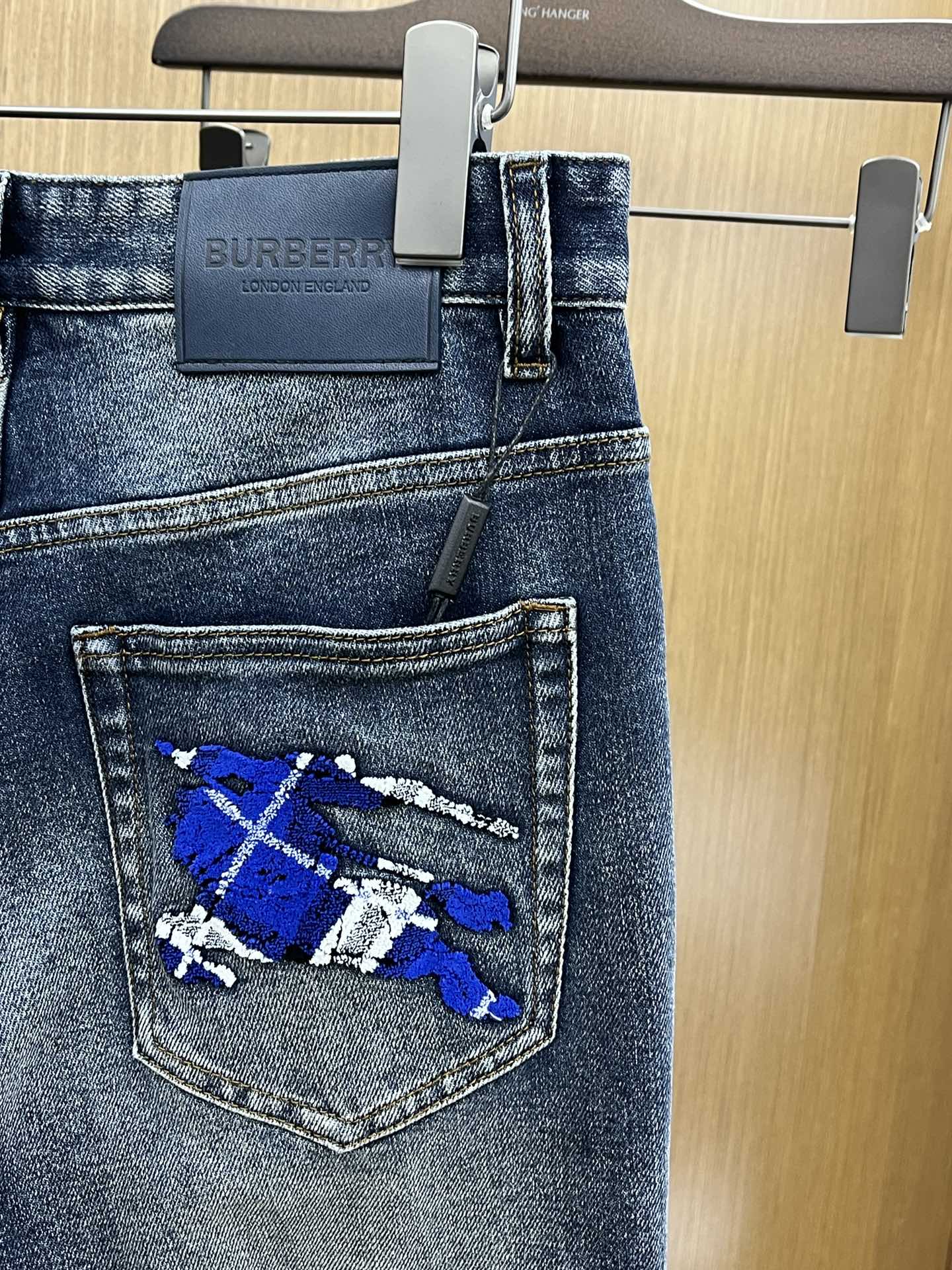 新品 BBR 🔥🔥高端定制、2025早春最新款牛仔裤 柜台同步发售 原版定制复刻 客供五金辅料 原单品质