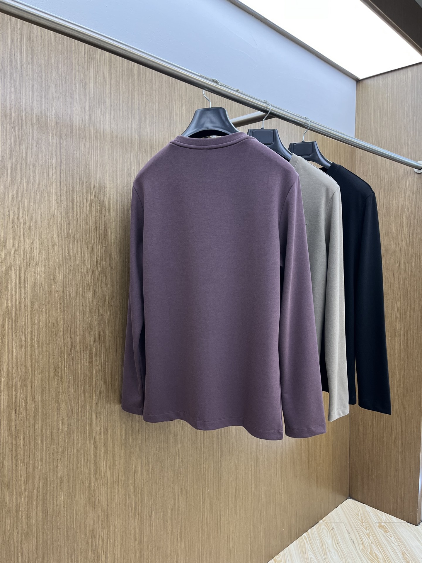 秋冬 PD 🔥早秋新款首发专柜最新款长袖圆领羊毛T恤 高端订制 设计前卫时尚！品牌logo工艺设计 高端