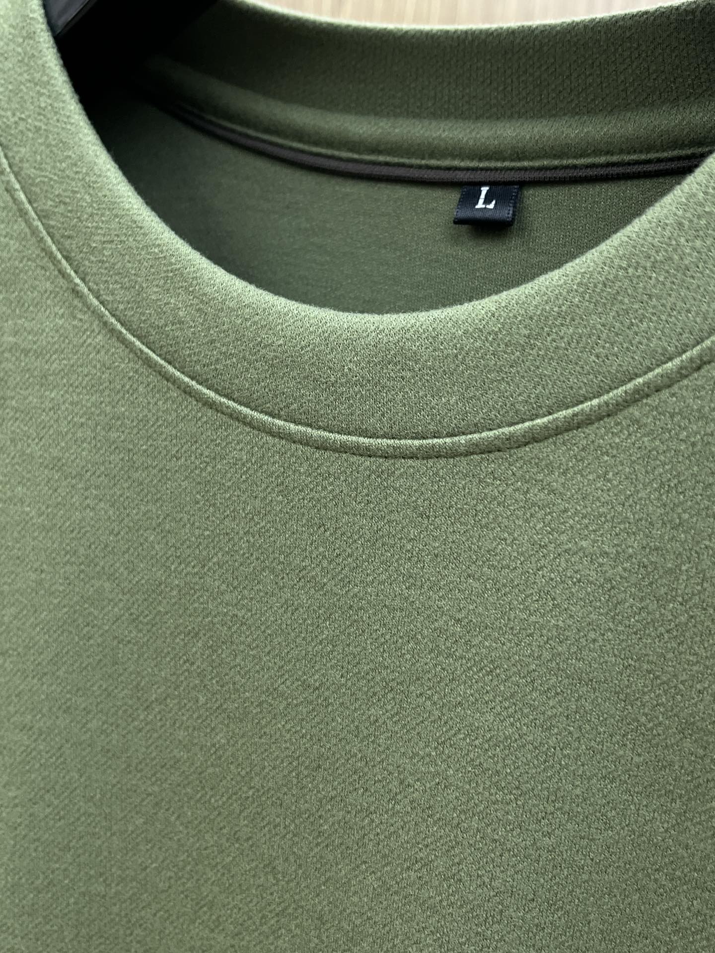 秋冬 BBR 🔥早秋新款首发专柜最新款长袖圆领羊毛T恤 高端订制 设计前卫时尚！品牌logo工艺设计 高