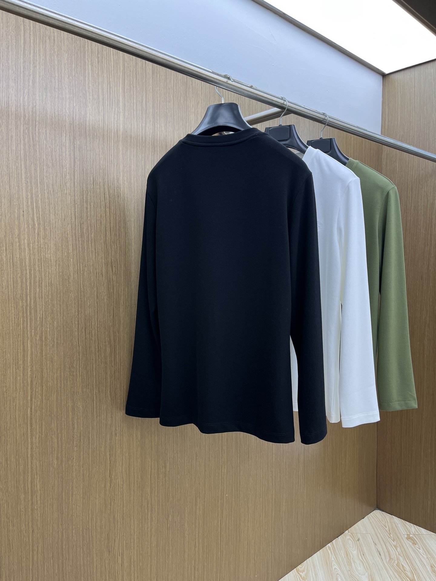 秋冬 BBR 🔥早秋新款首发专柜最新款长袖圆领羊毛T恤 高端订制 设计前卫时尚！品牌logo工艺设计 高