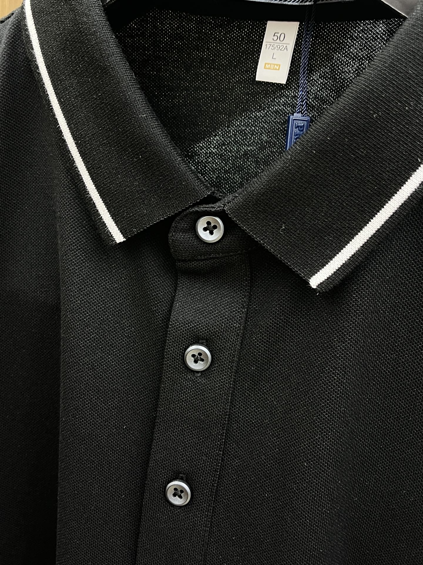 新款 PD 🔥🔥春夏新款男士短袖Polo衫，品牌最新设计元素！既不单调也不复杂,恰到好处的展现品味！客供