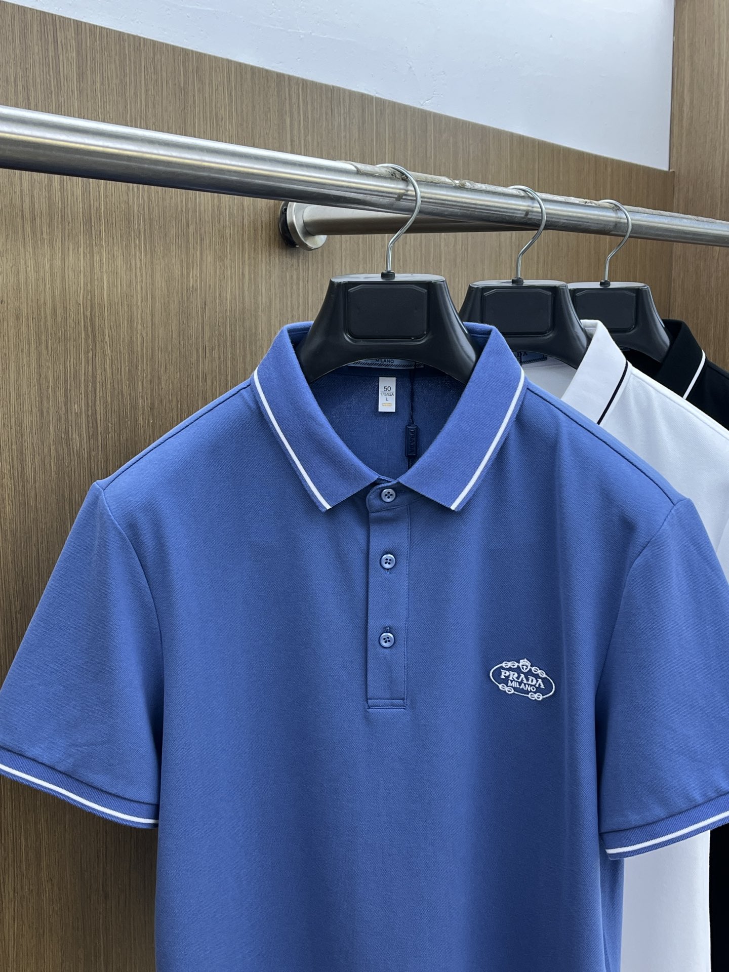 新款 PD 🔥🔥春夏新款男士短袖Polo衫，品牌最新设计元素！既不单调也不复杂,恰到好处的展现品味！客供