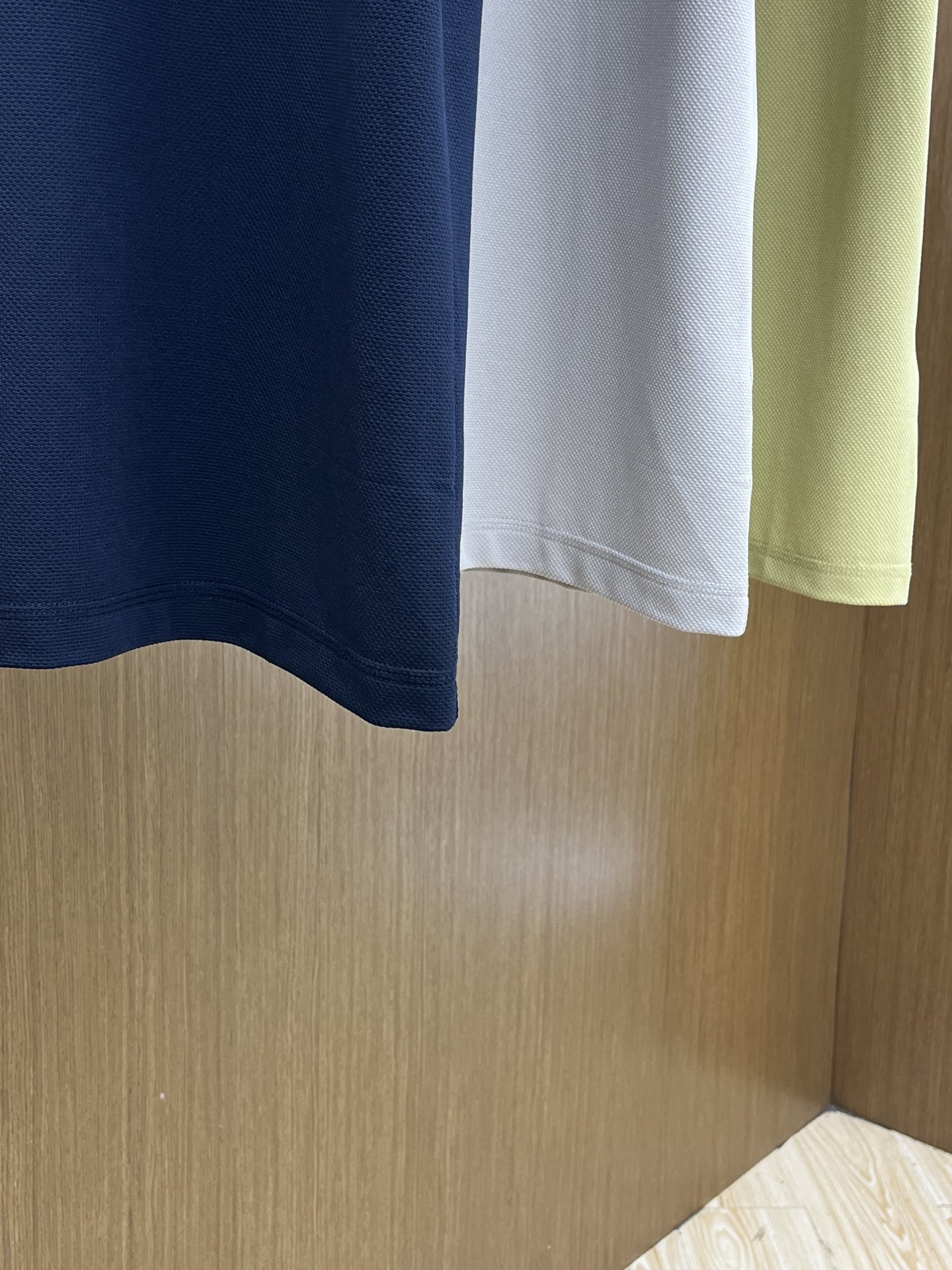 新款 Kiton 🔥🔥春夏新款男士短袖Polo衫，品牌最新设计元素！既不单调也不复杂,恰到好处的展现品味