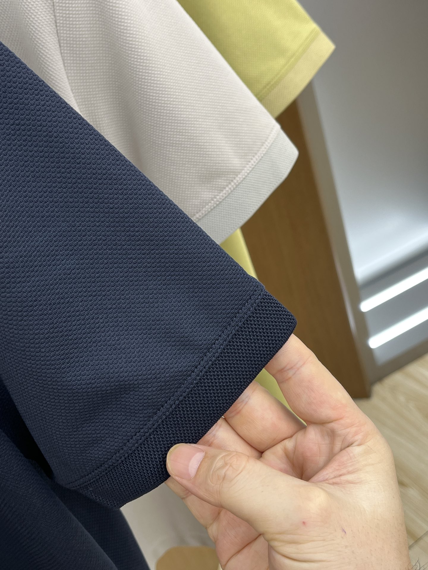 新款 Kiton 🔥🔥春夏新款男士短袖Polo衫，品牌最新设计元素！既不单调也不复杂,恰到好处的展现品味