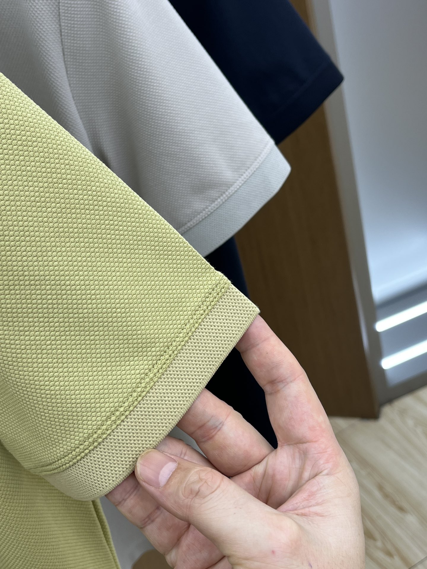 新款 Kiton 🔥🔥春夏新款男士短袖Polo衫，品牌最新设计元素！既不单调也不复杂,恰到好处的展现品味