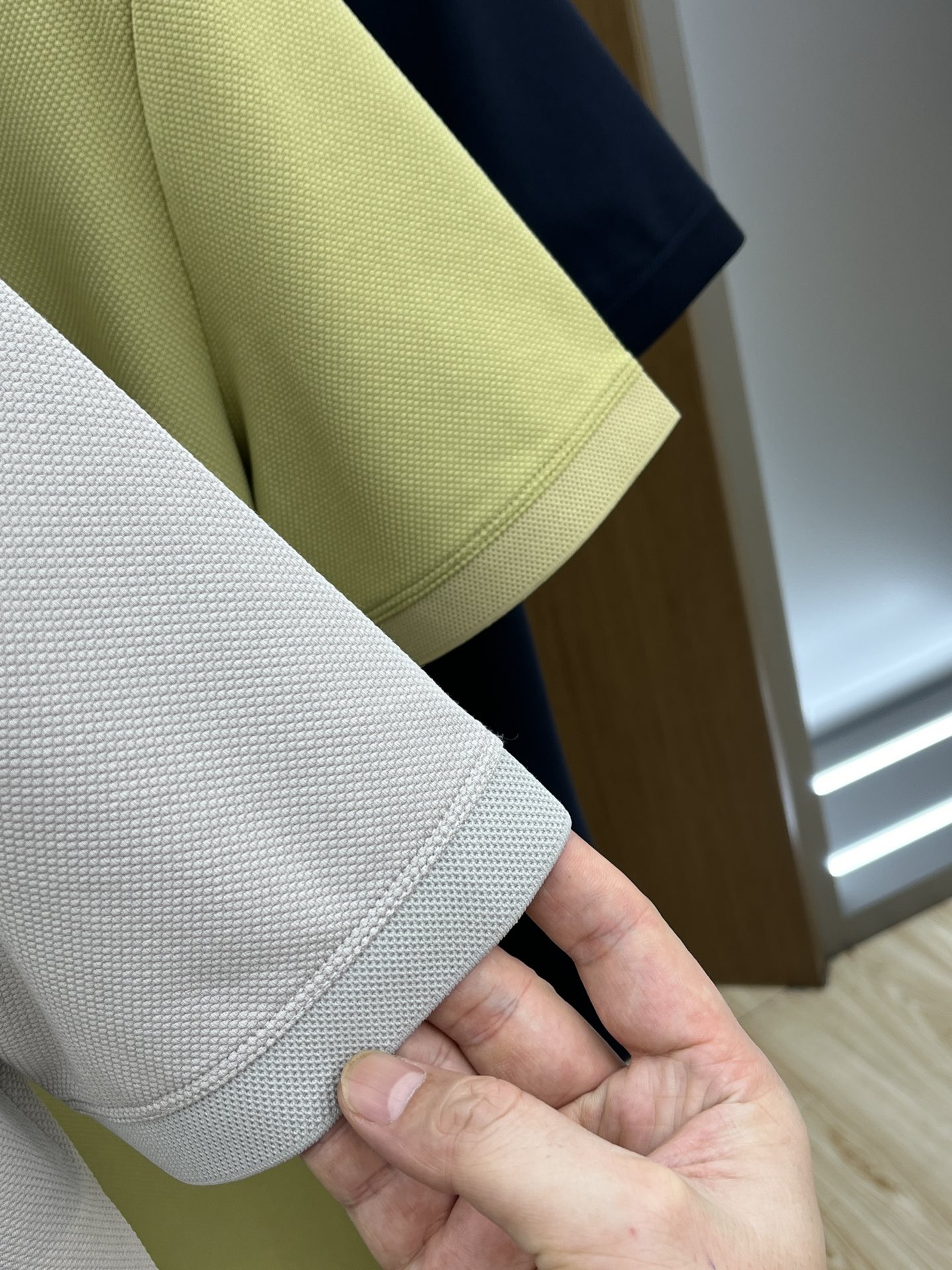 新款 Kiton 🔥🔥春夏新款男士短袖Polo衫，品牌最新设计元素！既不单调也不复杂,恰到好处的展现品味