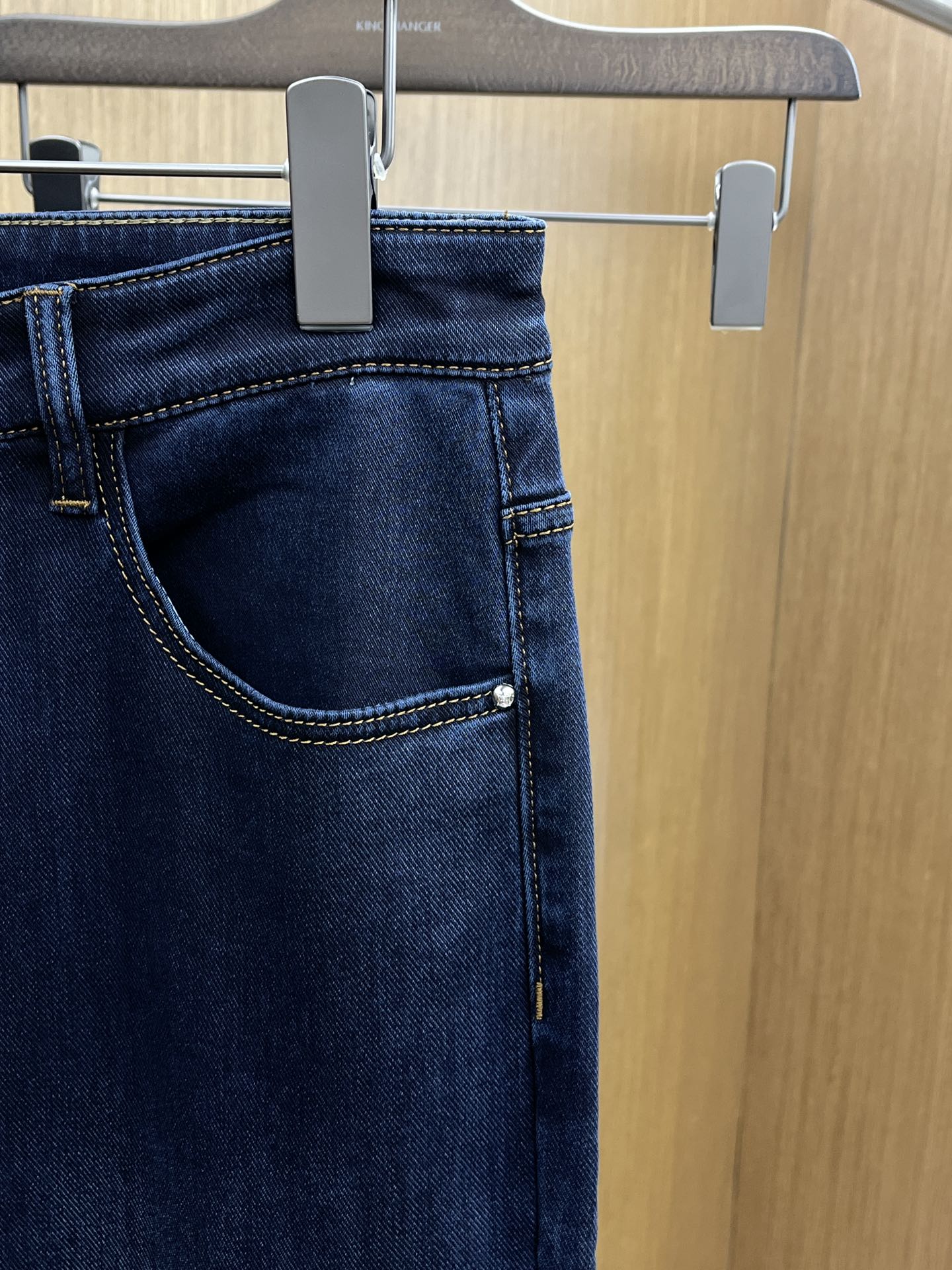 秋冬 LV 🔥🔥高端定制、25SS秋冬最新款牛仔裤 柜台同步发售 进口固色面料 原版定制复刻 客供五金辅