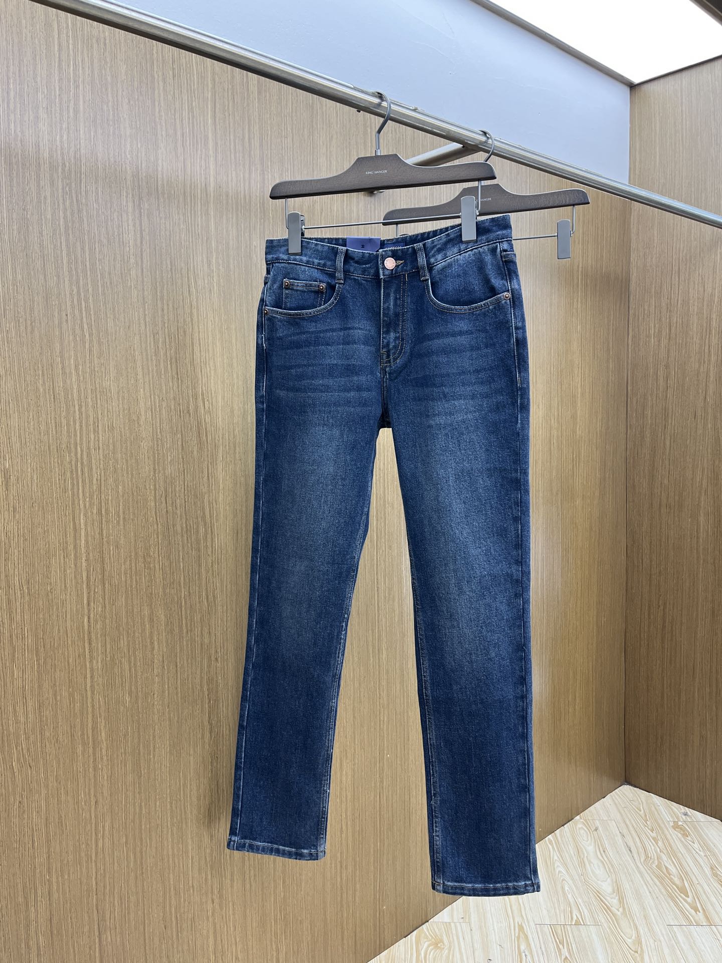 秋冬 LV 🔥🔥高端定制、25SS秋冬最新款牛仔裤 柜台同步发售 进口固色面料 原版定制复刻 客供五金辅