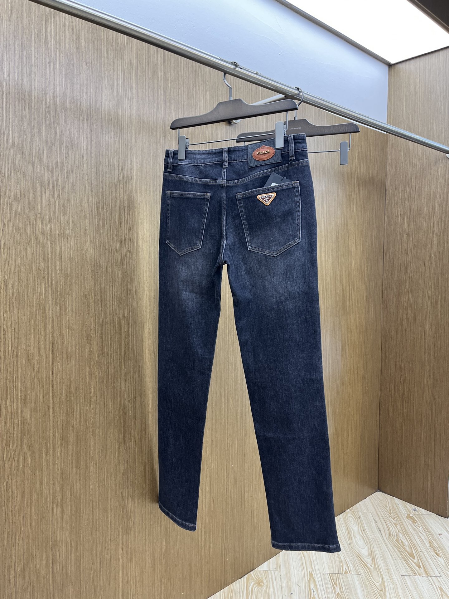 秋冬 PD 🔥🔥高端定制、25SS秋冬最新款牛仔裤 柜台同步发售 进口固色面料 原版定制复刻 客供五金辅