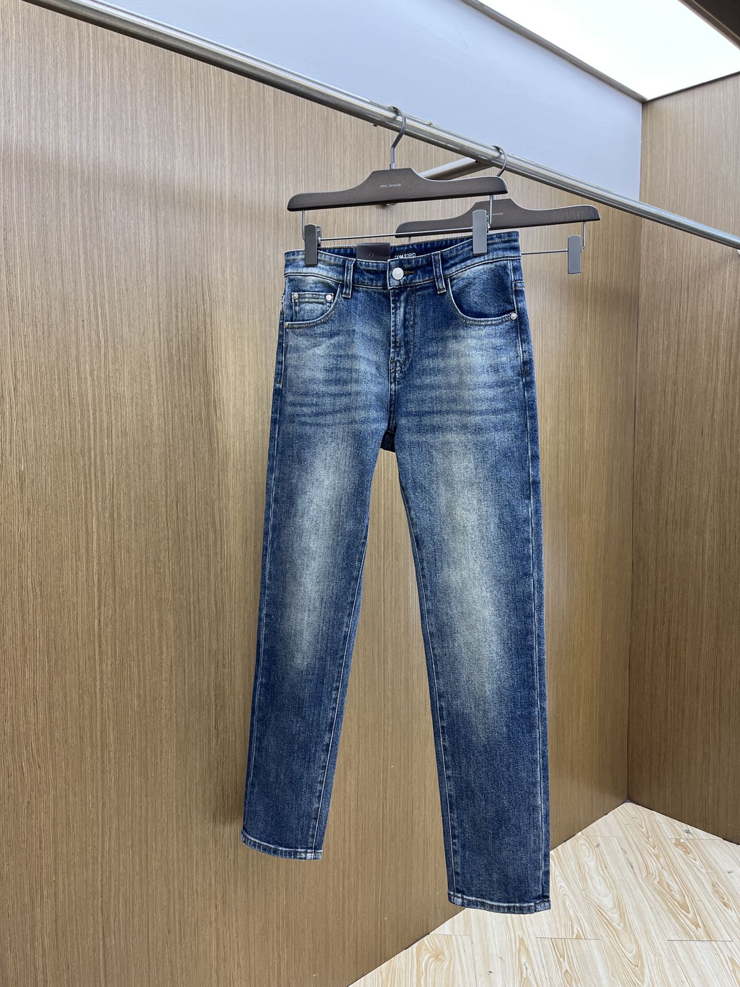 秋冬 TF 🔥🔥高端定制、25SS秋冬最新款牛仔裤 柜台同步发售 进口固色面料 原版定制复刻 客供五金辅