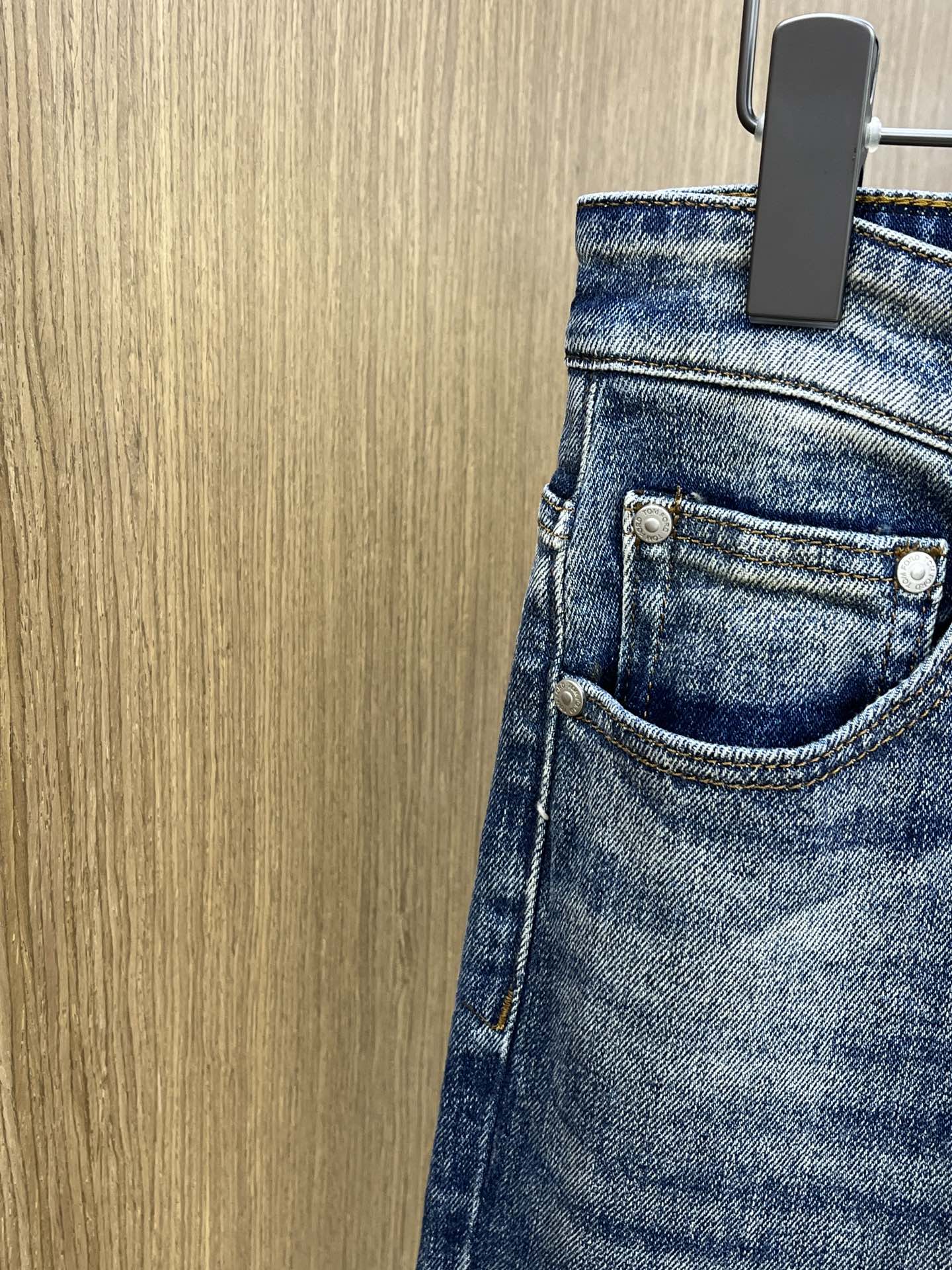 秋冬 TF 🔥🔥高端定制、25SS秋冬最新款牛仔裤 柜台同步发售 进口固色面料 原版定制复刻 客供五金辅