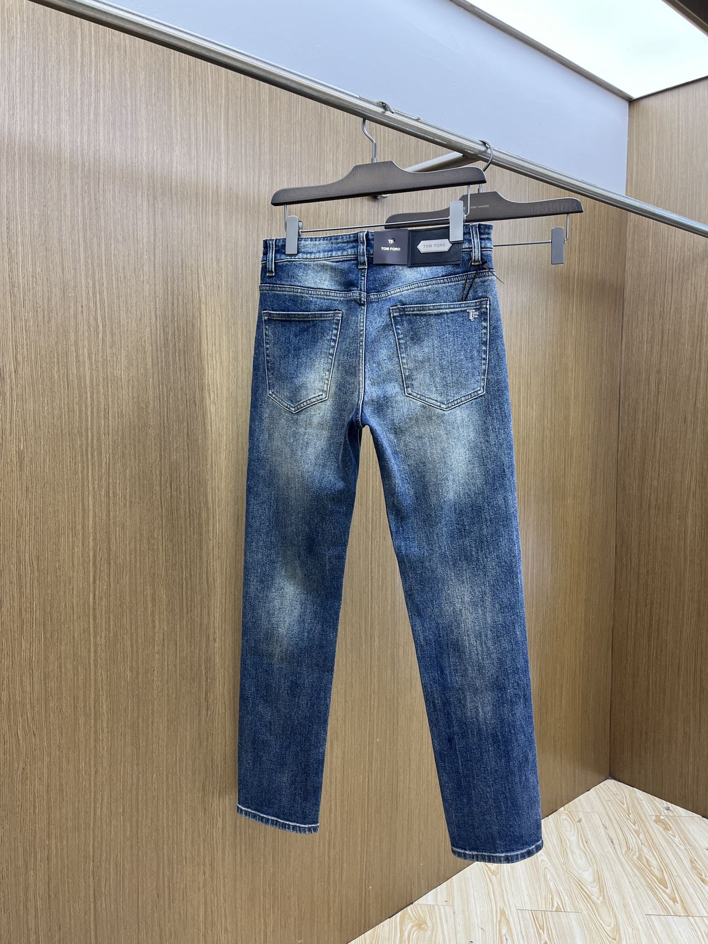 秋冬 TF 🔥🔥高端定制、25SS秋冬最新款牛仔裤 柜台同步发售 进口固色面料 原版定制复刻 客供五金辅