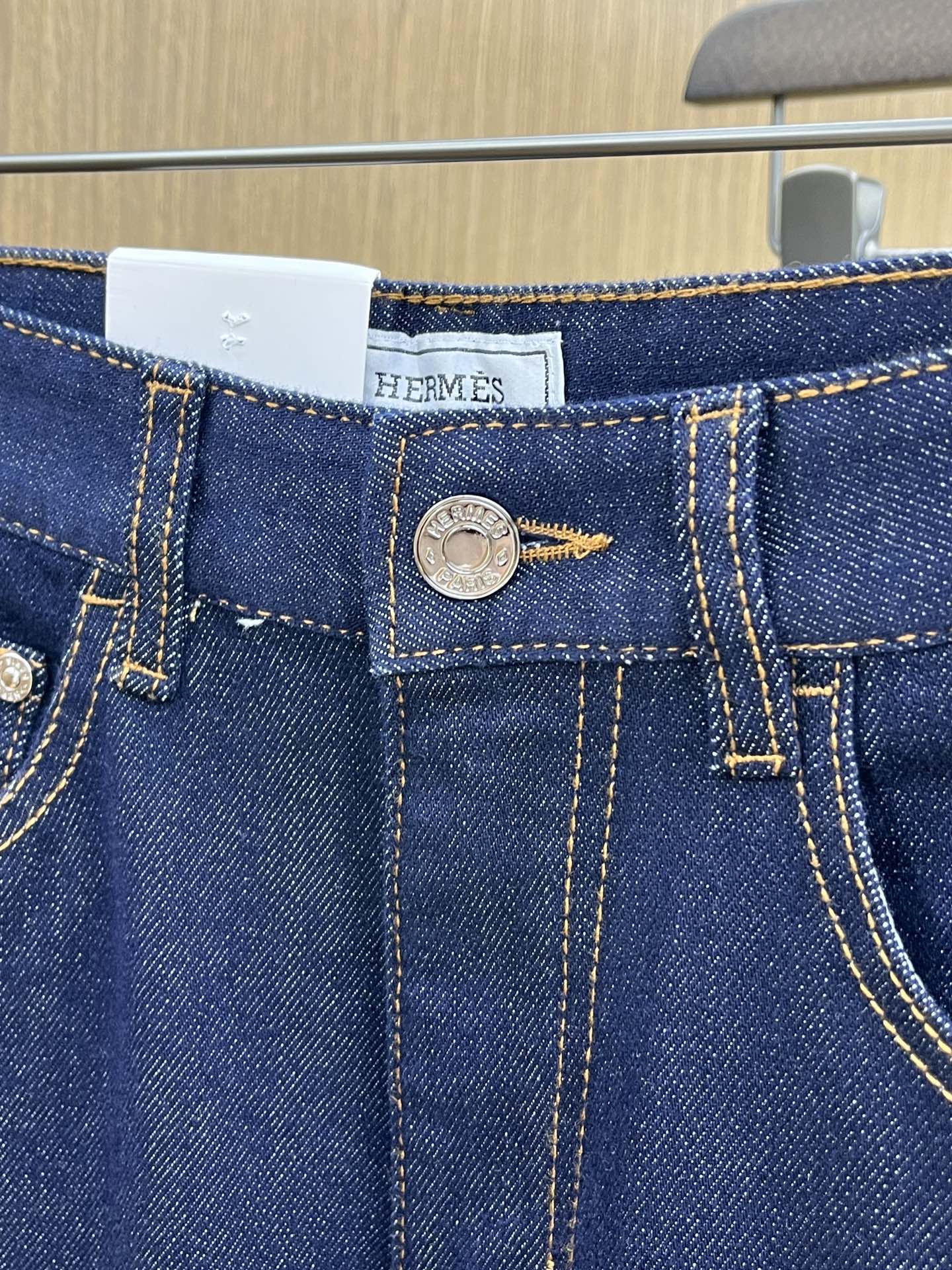 秋冬 HER 🔥🔥高端定制、25SS秋冬最新款牛仔裤 柜台同步发售 进口固色面料 原版定制复刻 客供五金