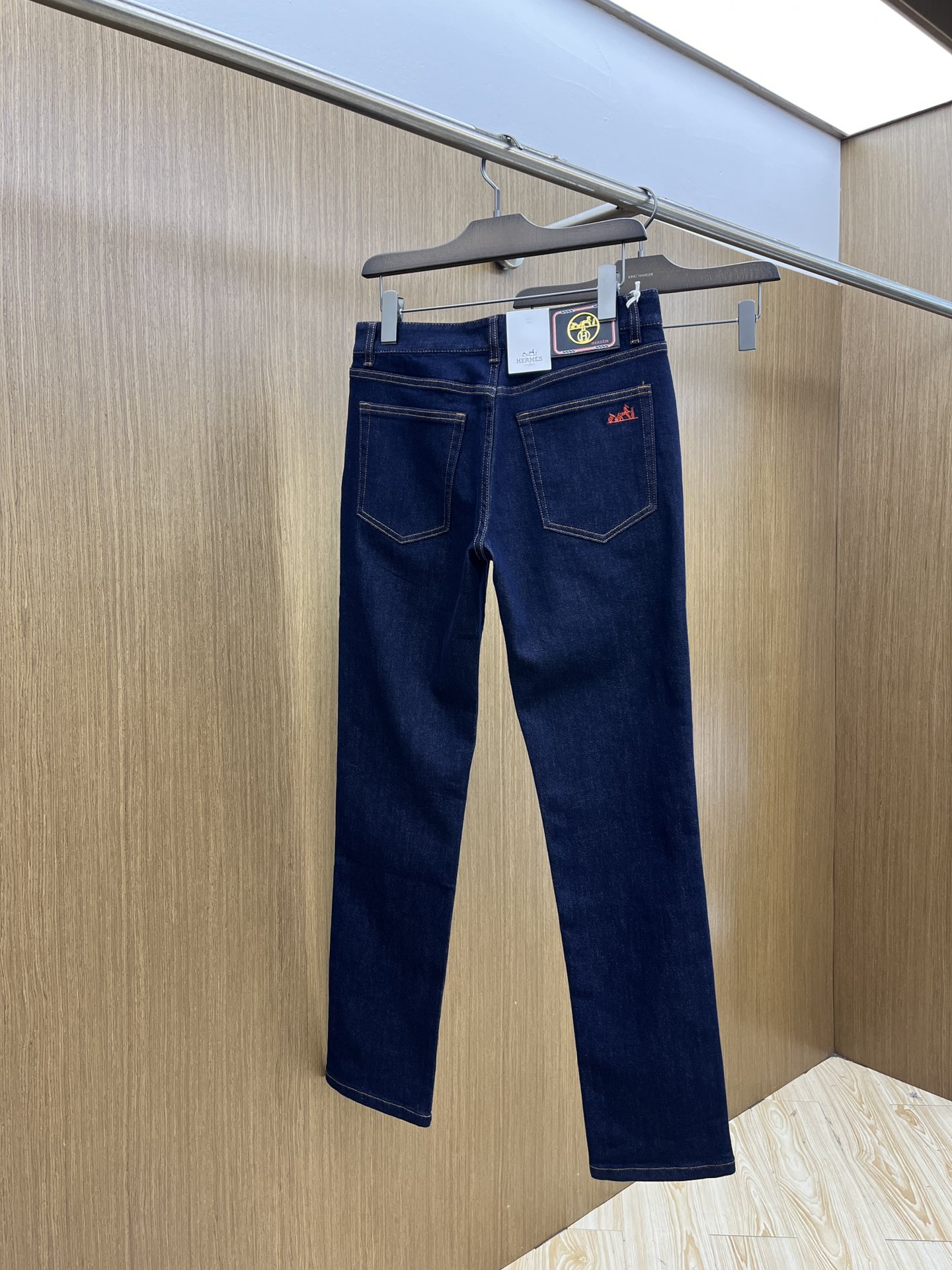 秋冬 HER 🔥🔥高端定制、25SS秋冬最新款牛仔裤 柜台同步发售 进口固色面料 原版定制复刻 客供五金