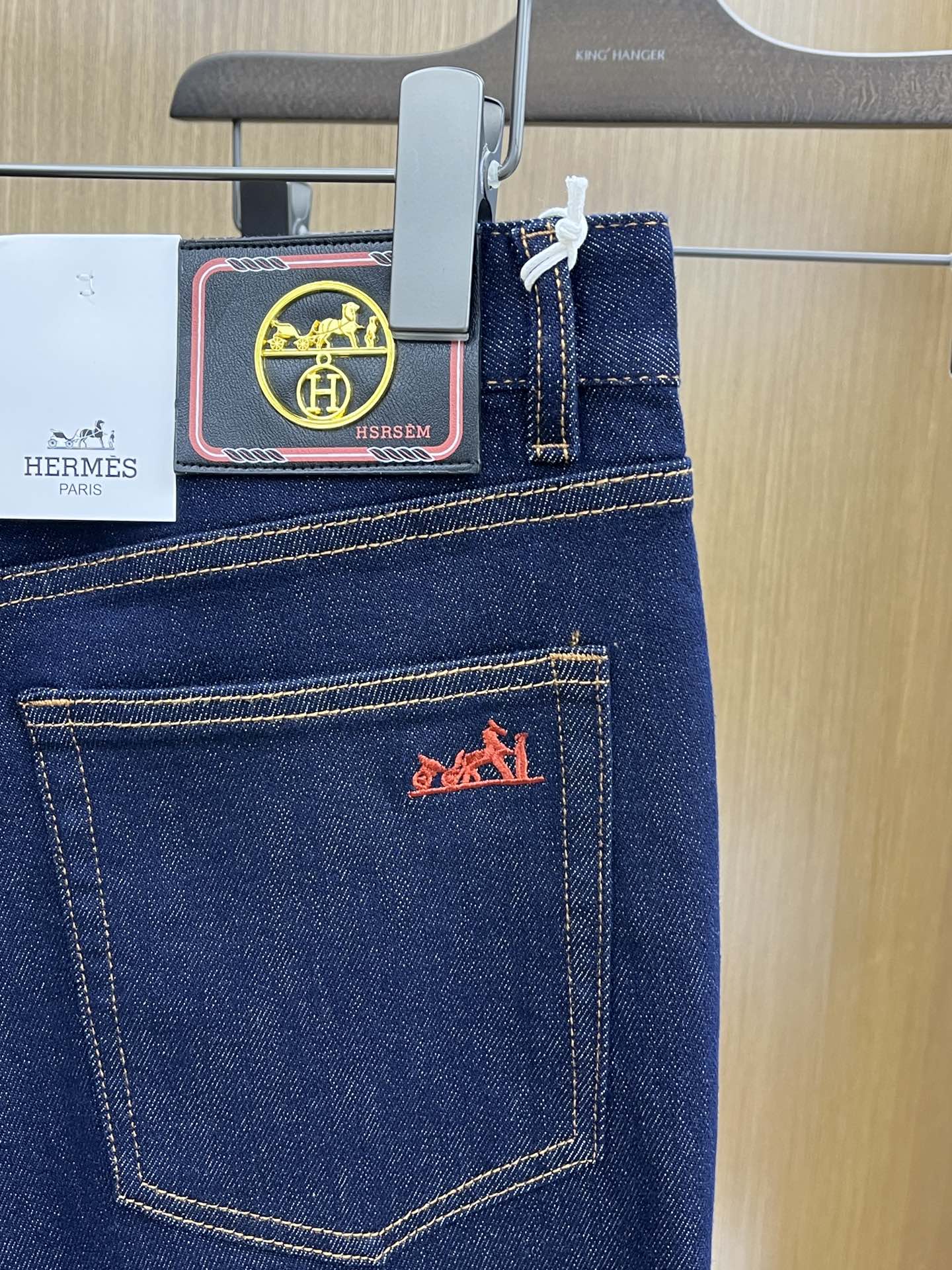 秋冬 HER 🔥🔥高端定制、25SS秋冬最新款牛仔裤 柜台同步发售 进口固色面料 原版定制复刻 客供五金