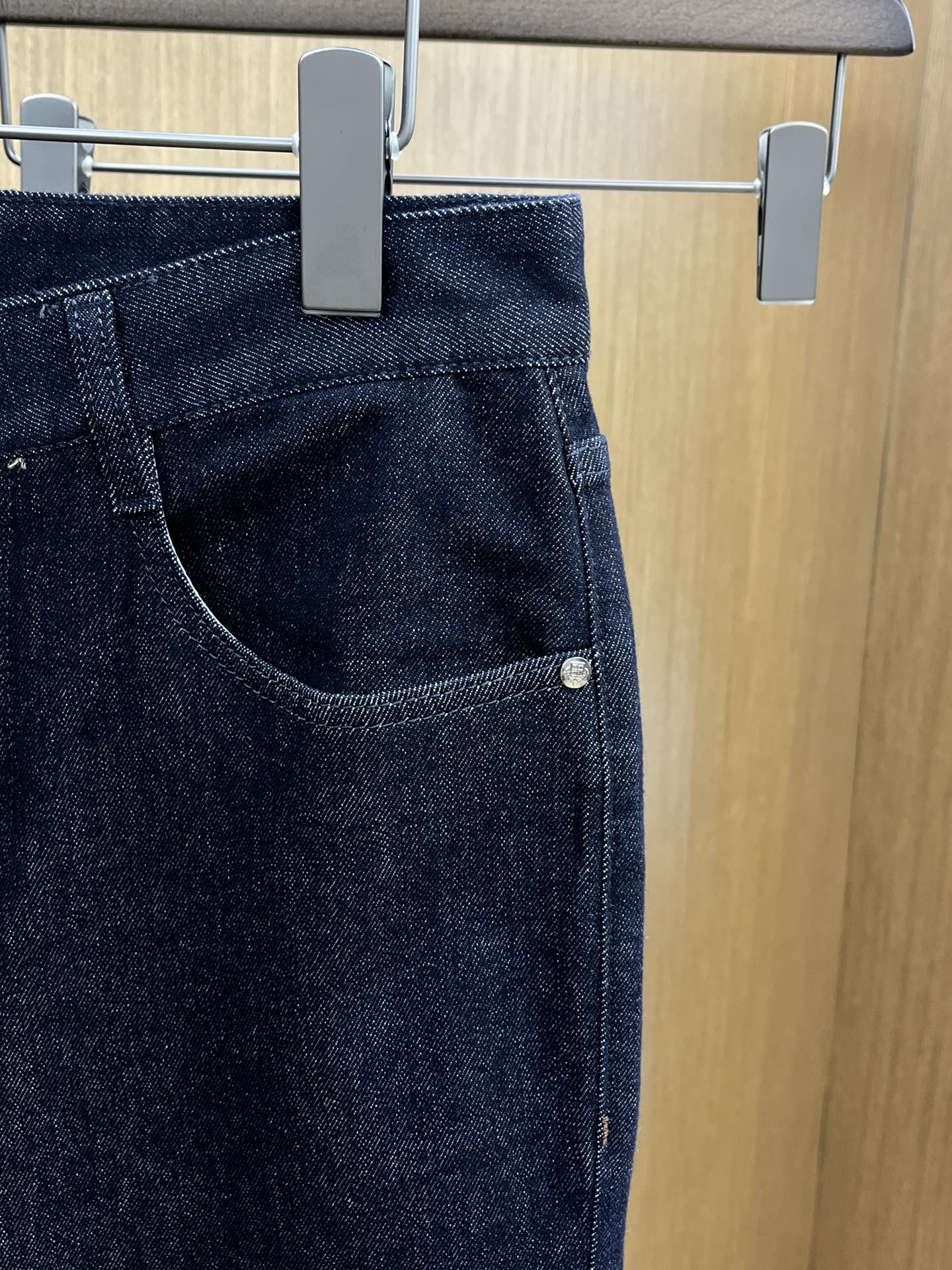 秋冬 lP🆕 🔥🔥高端定制、25SS秋冬最新款牛仔裤 柜台同步发售 进口固色面料 原版定制复刻 客供五金