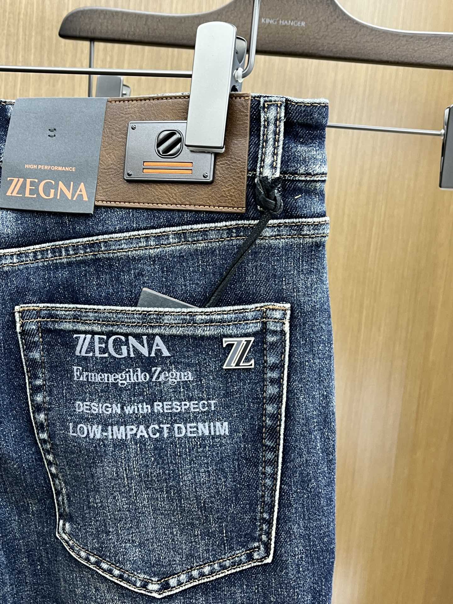秋冬 ZZ 🔥🔥高端定制、25SS秋冬最新款牛仔裤 柜台同步发售 进口固色面料 原版定制复刻 客供五金辅