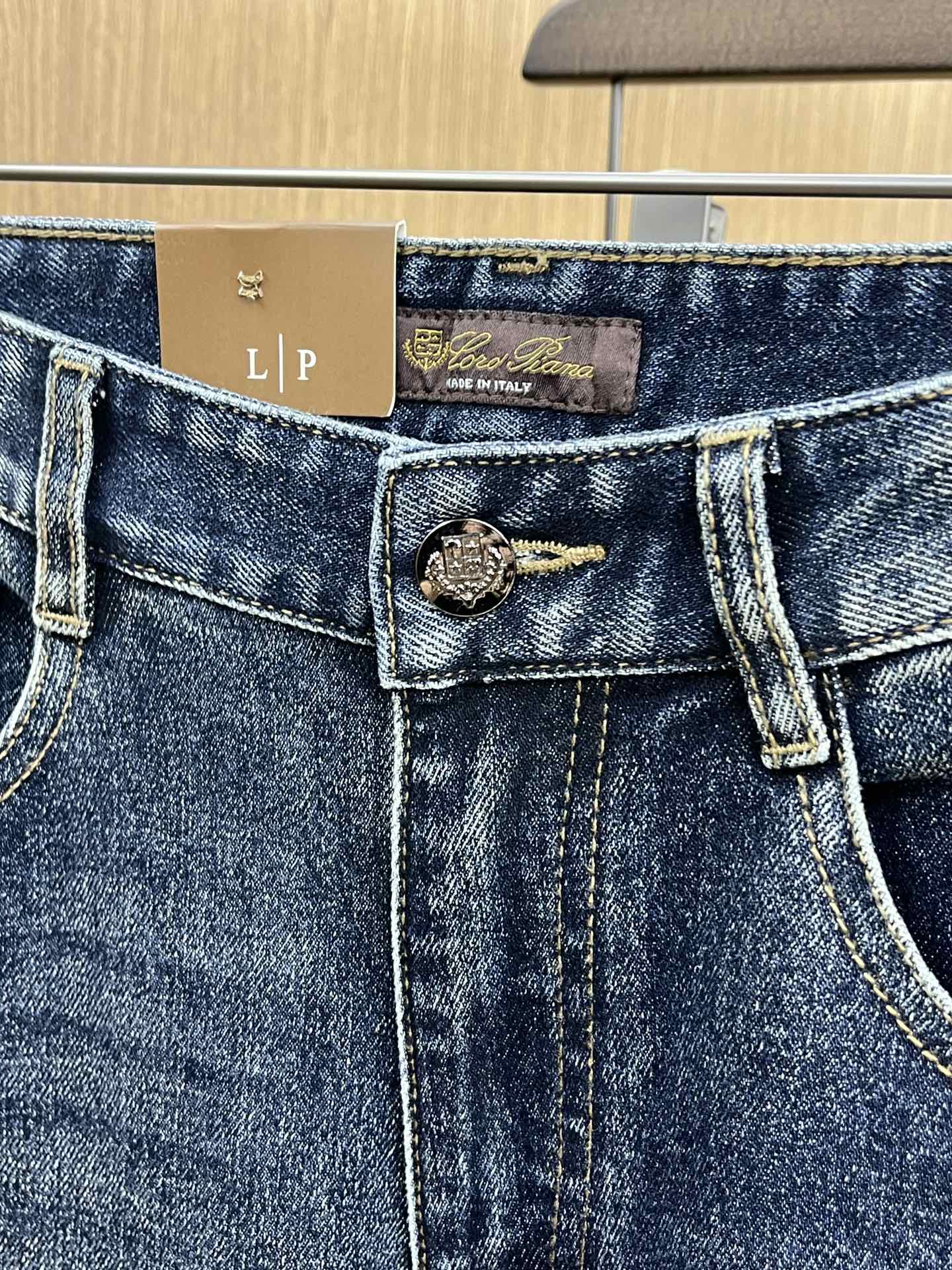 秋冬 lP🆕 🔥🔥高端定制、25SS秋冬最新款牛仔裤 柜台同步发售 进口固色面料 原版定制复刻 客供五金