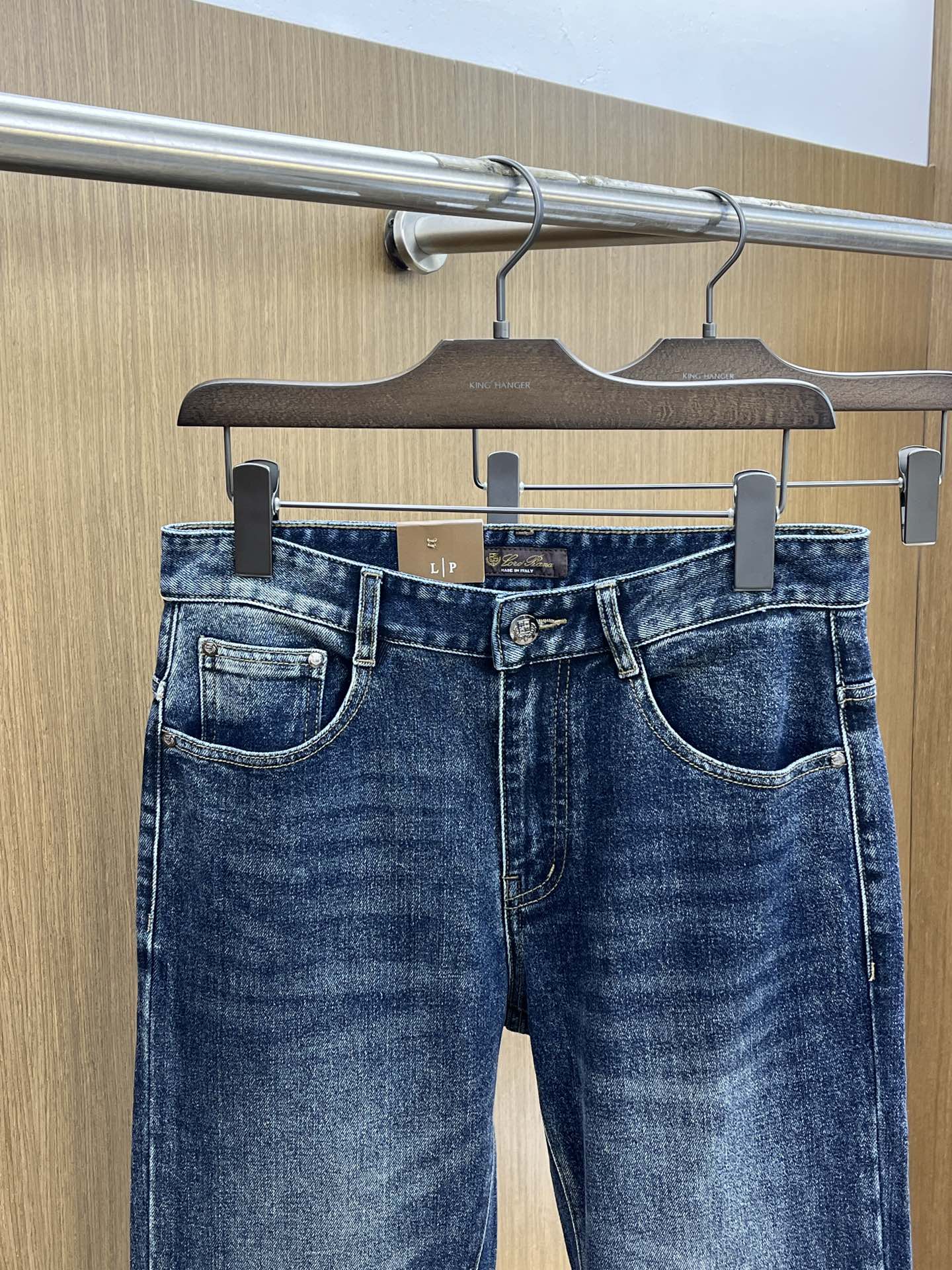 秋冬 lP🆕 🔥🔥高端定制、25SS秋冬最新款牛仔裤 柜台同步发售 进口固色面料 原版定制复刻 客供五金