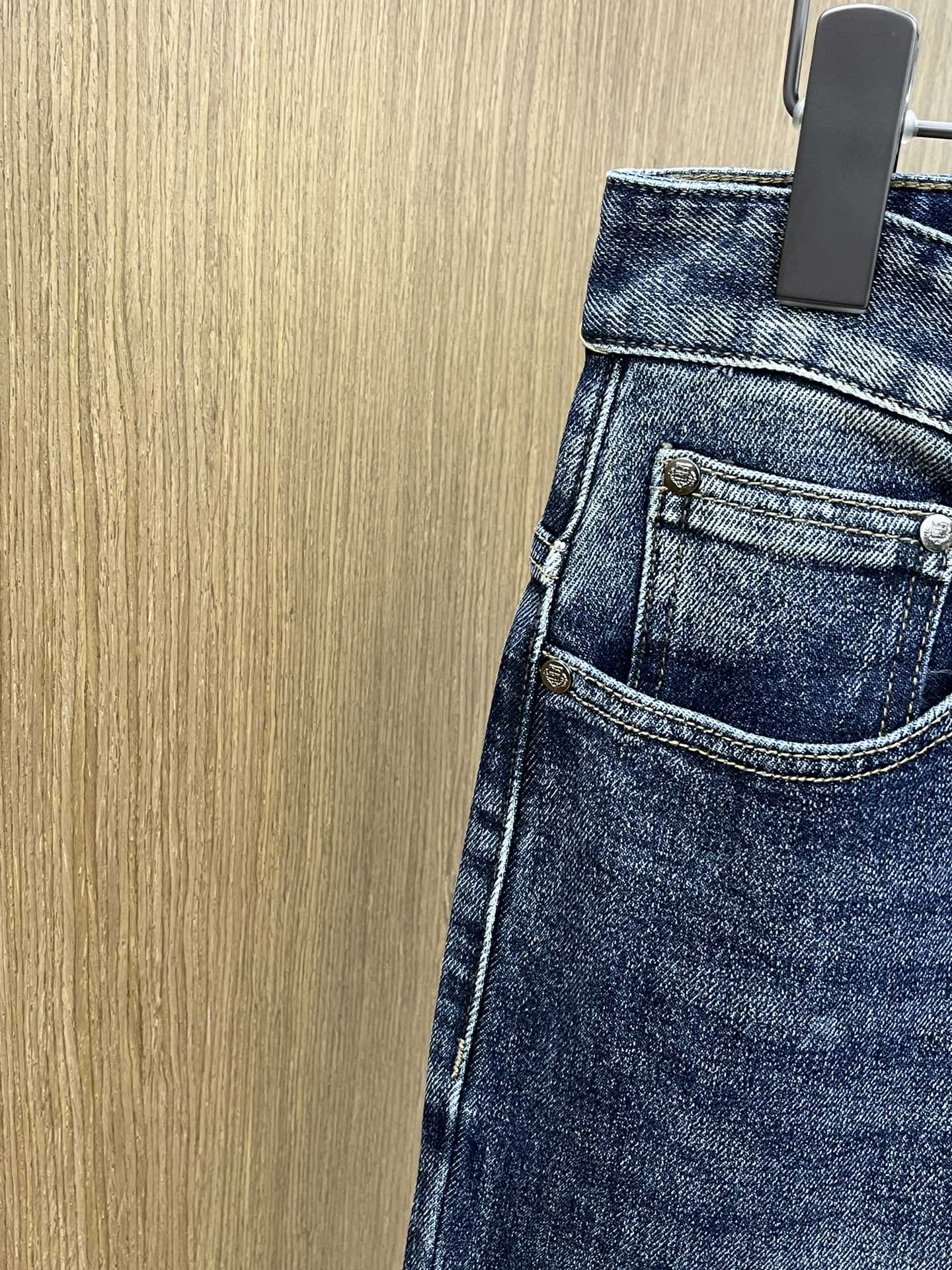 秋冬 lP🆕 🔥🔥高端定制、25SS秋冬最新款牛仔裤 柜台同步发售 进口固色面料 原版定制复刻 客供五金