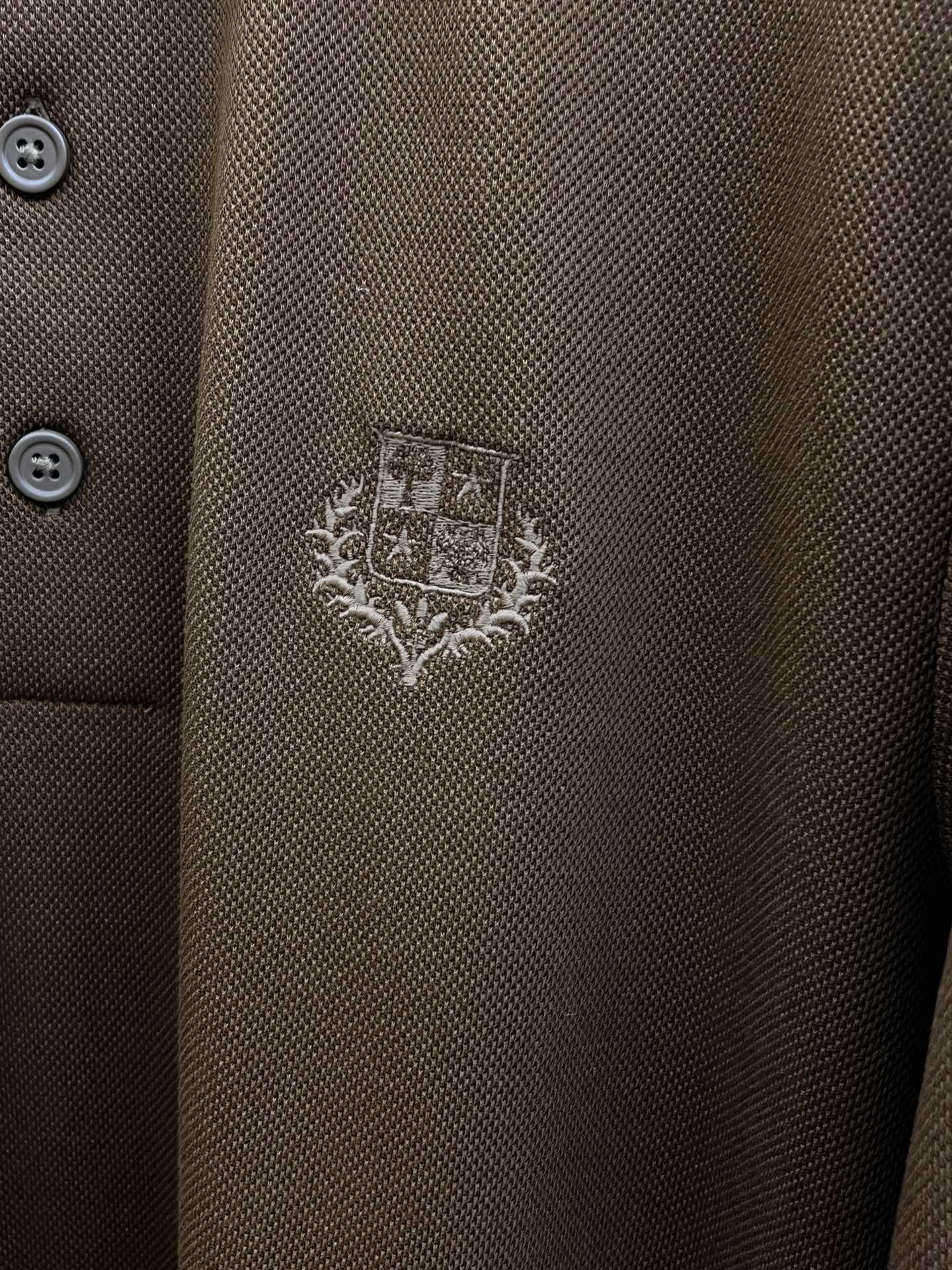 秋冬 lP🆕 🔥🔥秋冬新款男士标识短袖Polo衫，延续经典商务休闲翻领POLO恤.该款Polo衫采用丝光