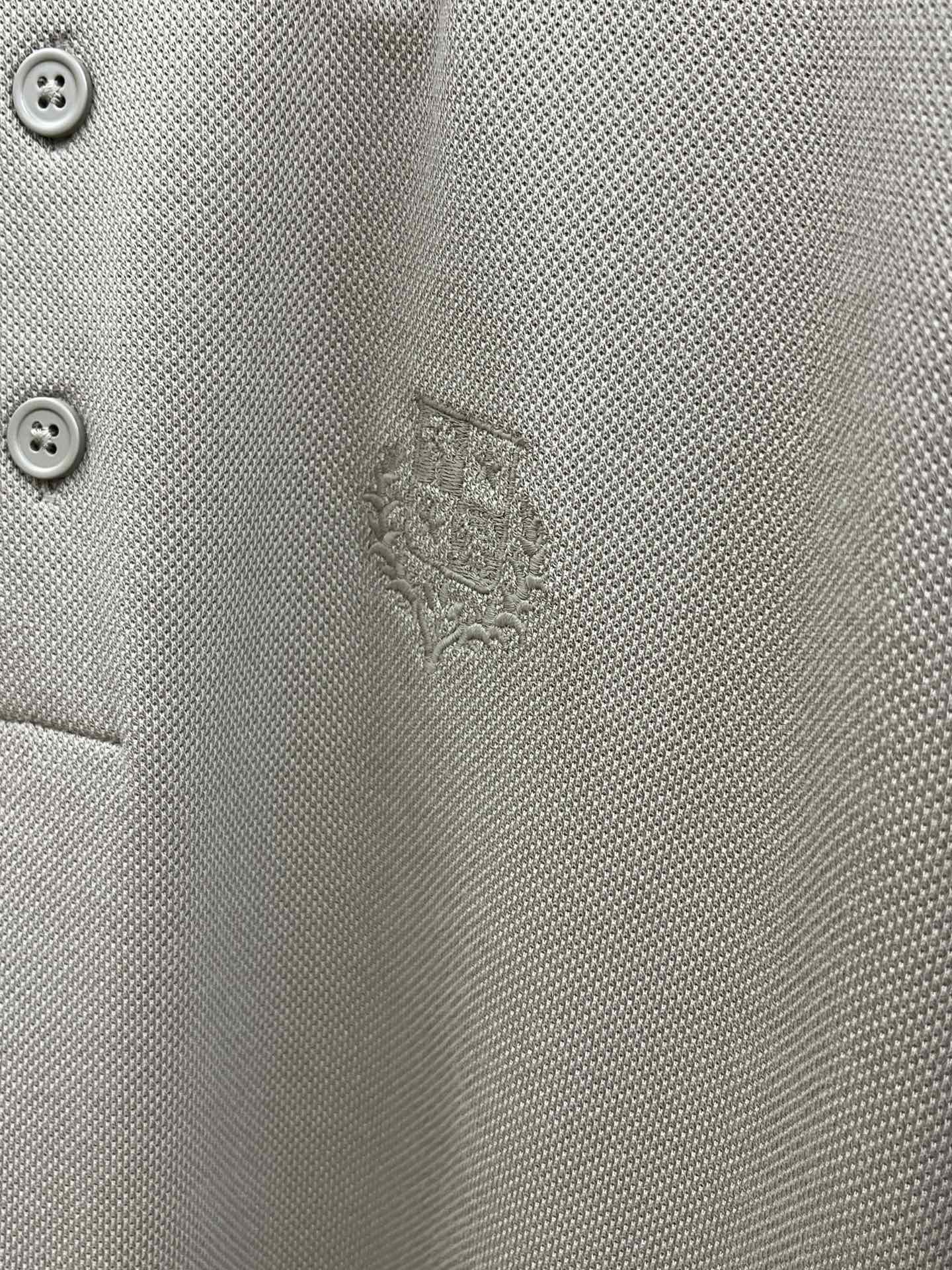 秋冬 lP🆕 🔥🔥秋冬新款男士标识短袖Polo衫，延续经典商务休闲翻领POLO恤.该款Polo衫采用丝光