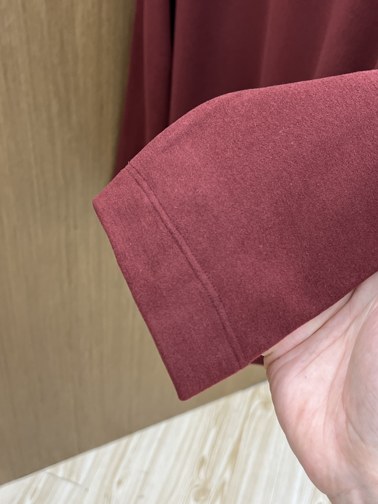 秋冬 ZZ 🔥秋冬Kiton打底衫 面料选用暖姜天丝德绒 面料细腻柔软上身舒适 简约时尚 适配商务、fj