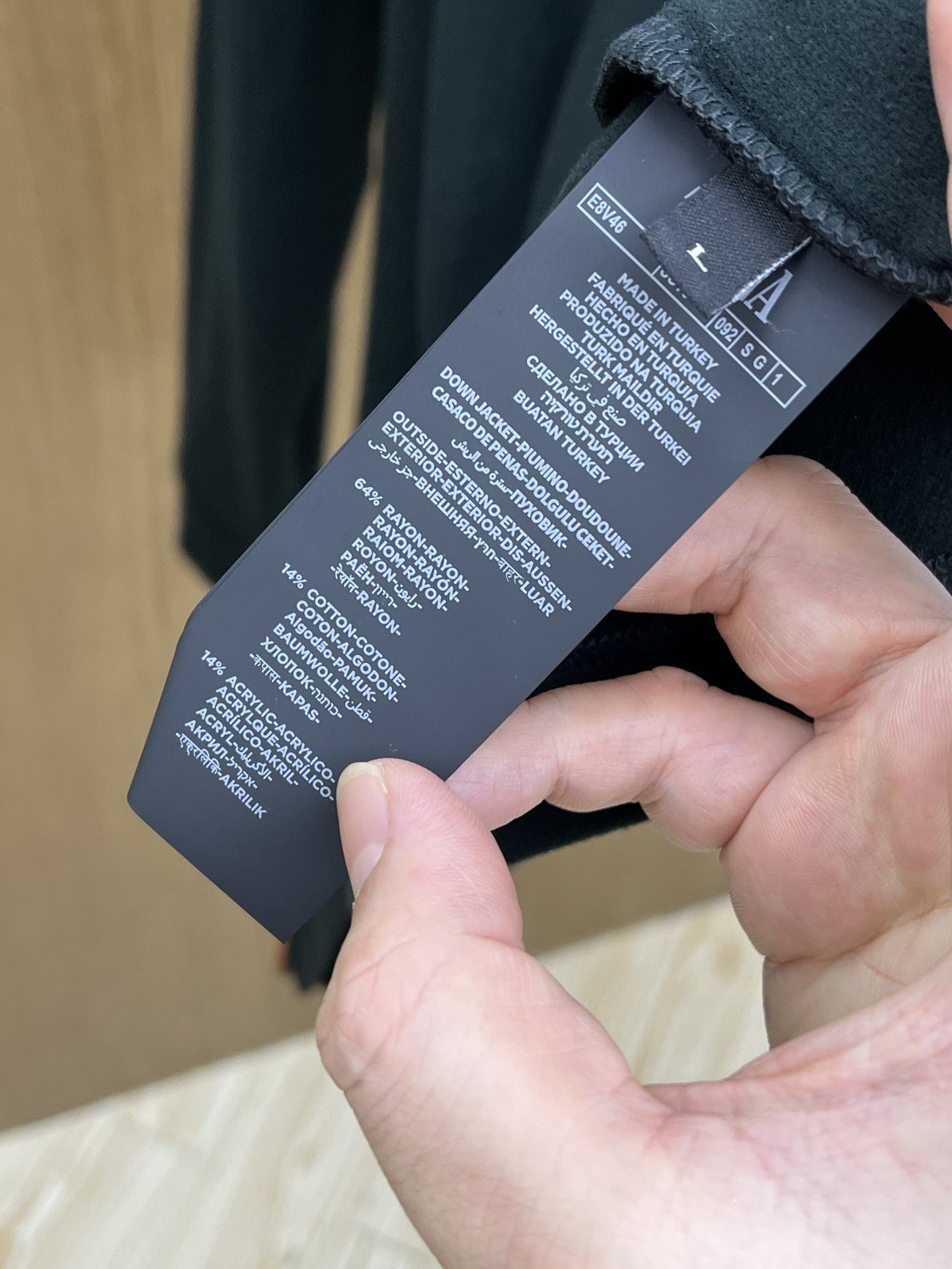 秋冬 ZZ 🔥秋冬Kiton打底衫 面料选用暖姜天丝德绒 面料细腻柔软上身舒适 简约时尚 适配商务、fj