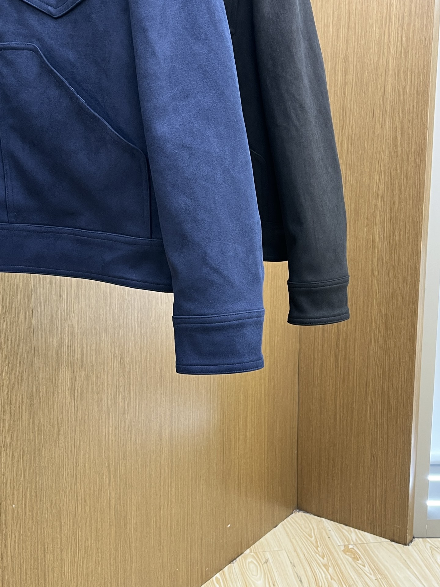 秋冬 TF 🔥SS男士新款口袋麂皮绒夹克外套，采用麂皮绒皮革精心制作，经典版型，凸显新意同时也能提升款式