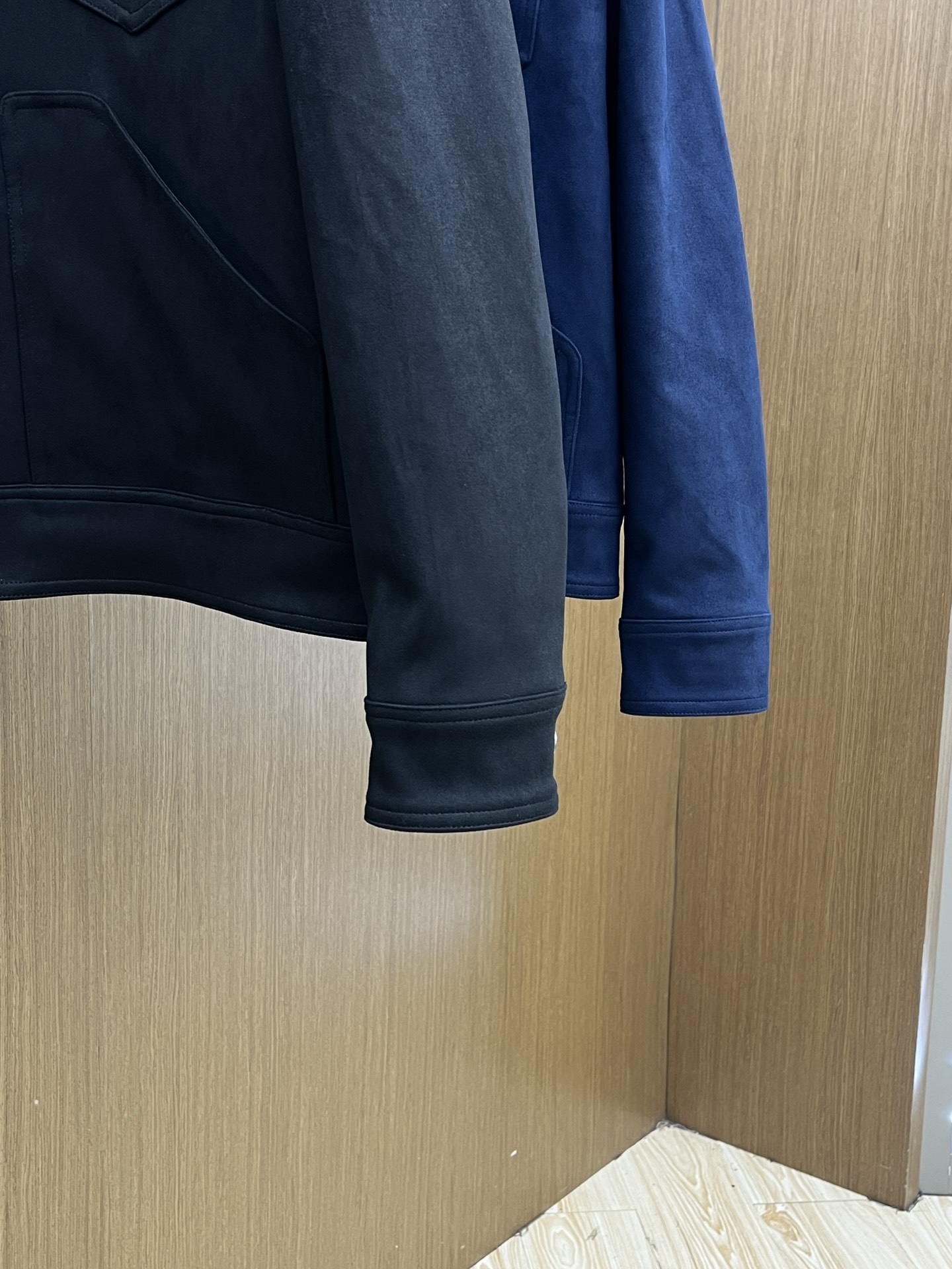 秋冬 TF 🔥SS男士新款口袋麂皮绒夹克外套，采用麂皮绒皮革精心制作，经典版型，凸显新意同时也能提升款式