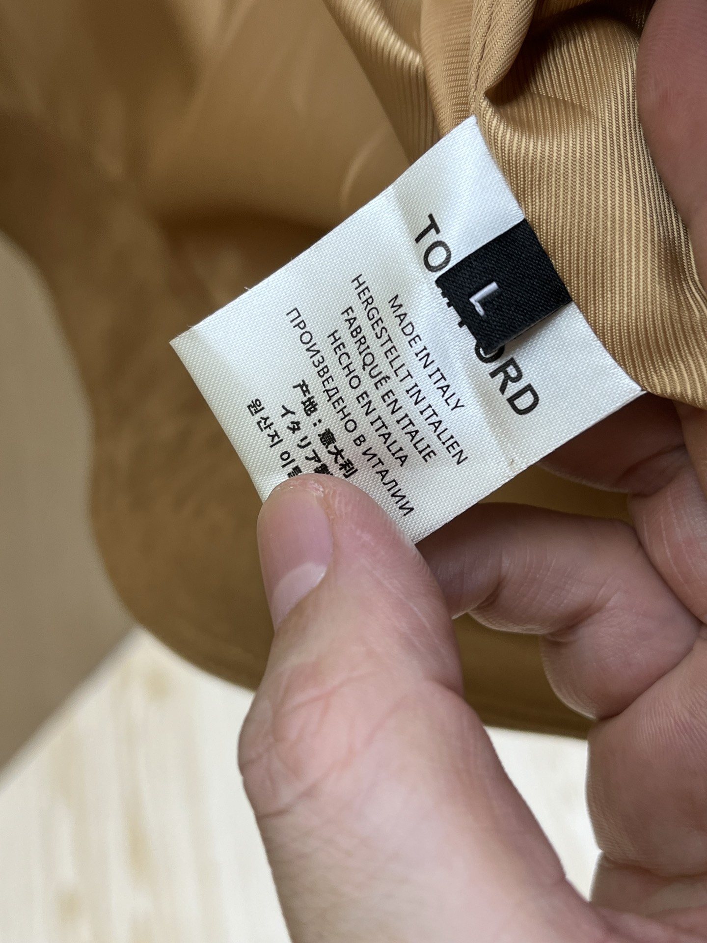 秋冬 TF 🔥SS男士新款口袋麂皮绒夹克外套，采用麂皮绒皮革精心制作，经典版型，凸显新意同时也能提升款式