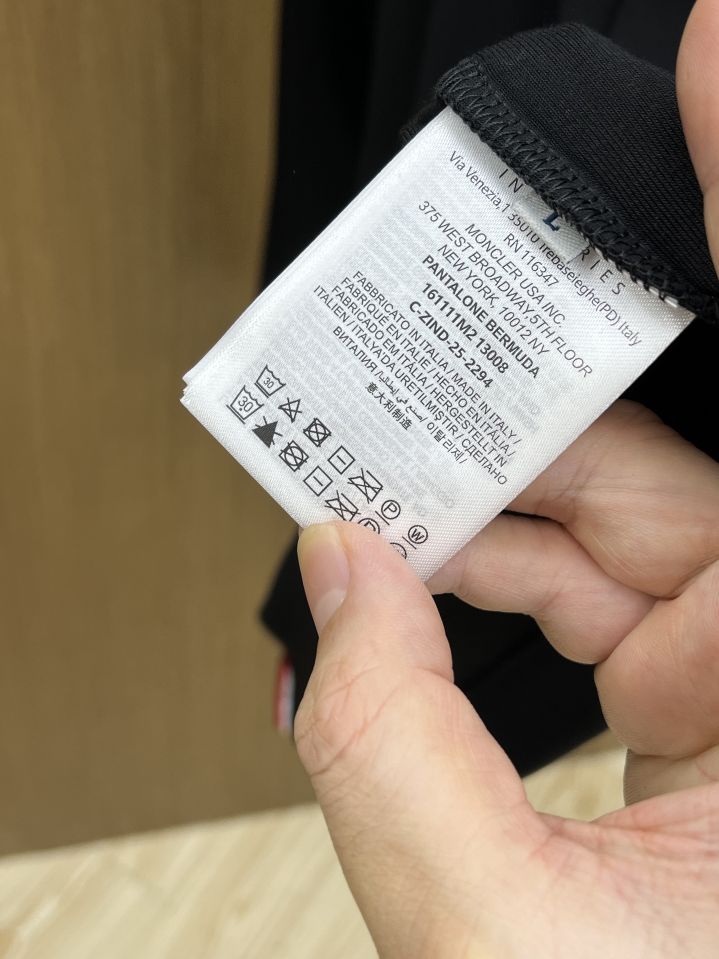 秋冬 Mon 🔥秋冬官网新款圆领长袖 选用拉毛珠地棉 面料细腻柔软上身舒适 简约时尚 适配商务、fjj休